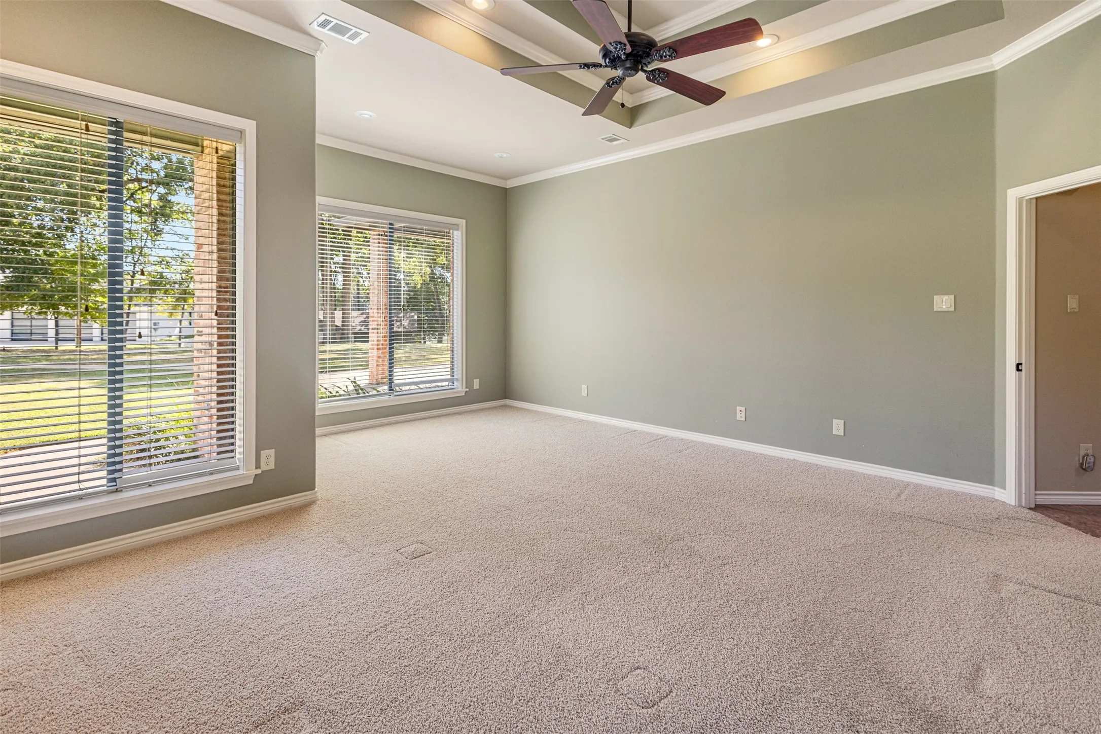 Single Family Residence For Sale in Henderson County , 63 Sunset Boulevard, Star Harbor, Texas 75148, 3 Bedroom, 2 Bathroom, 2 Garage spaces, 1,701 Sqft, built in 2005, mls#21367540, Real Estate Agent in Star Harbor, Homes For Sale in Henderson county, Homes For Sale in Star Harbor, Realtor in Star Harbor Texas, Real Estate Brokerage Independent Realty Texas, Luminita Cordes Realtor