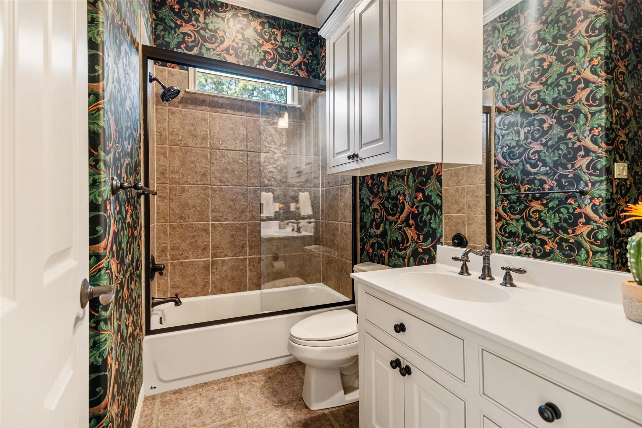Single Family Residence For Sale in Henderson County , 63 Sunset Boulevard, Star Harbor, Texas 75148, 3 Bedroom, 2 Bathroom, 2 Garage spaces, 1,701 Sqft, built in 2005, mls#21367540, Real Estate Agent in Star Harbor, Homes For Sale in Henderson county, Homes For Sale in Star Harbor, Realtor in Star Harbor Texas, Real Estate Brokerage Independent Realty Texas, Luminita Cordes Realtor