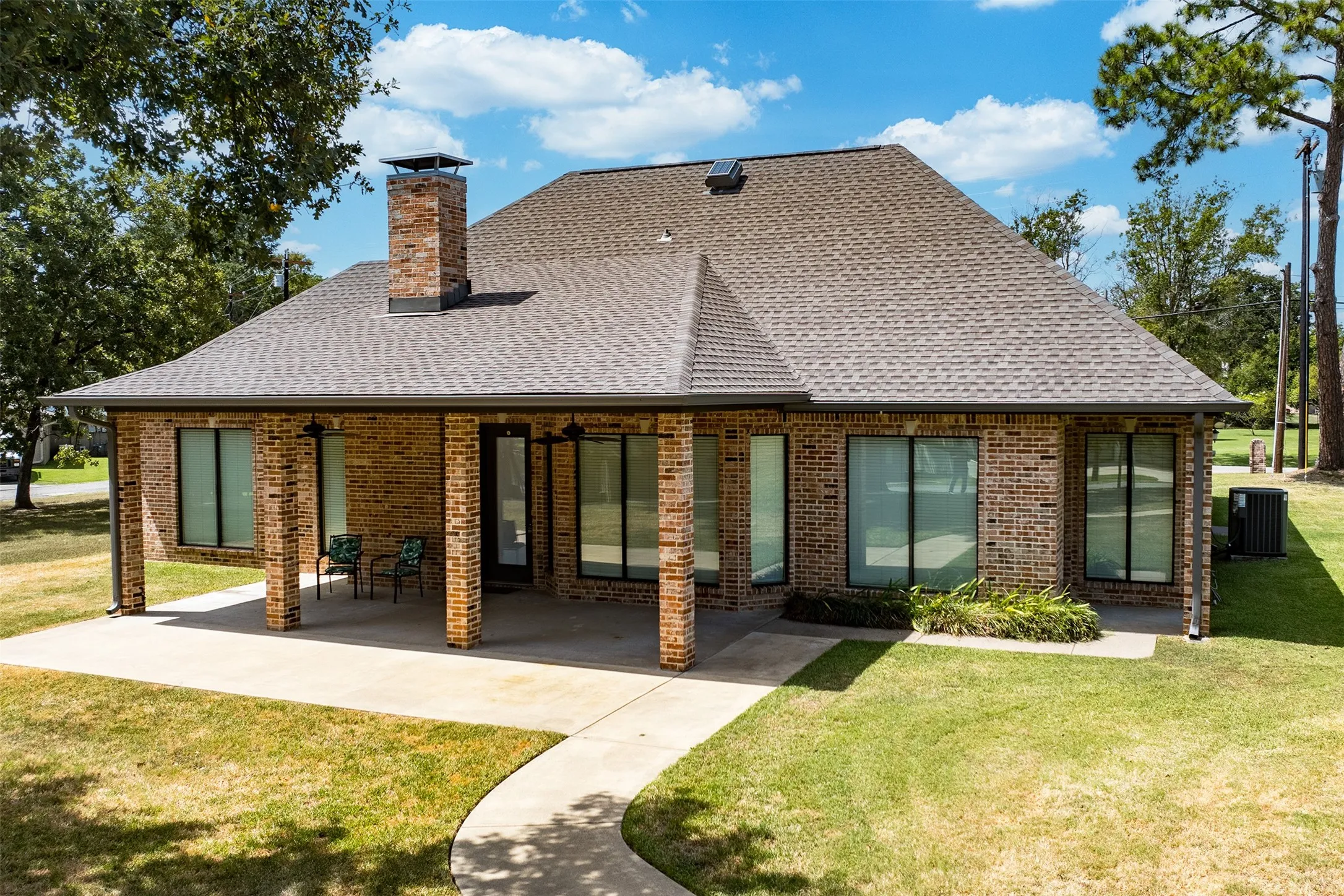 Single Family Residence For Sale in Henderson County , 63 Sunset Boulevard, Star Harbor, Texas 75148, 3 Bedroom, 2 Bathroom, 2 Garage spaces, 1,701 Sqft, built in 2005, mls#21367540, Real Estate Agent in Star Harbor, Homes For Sale in Henderson county, Homes For Sale in Star Harbor, Realtor in Star Harbor Texas, Real Estate Brokerage Independent Realty Texas, Luminita Cordes Realtor