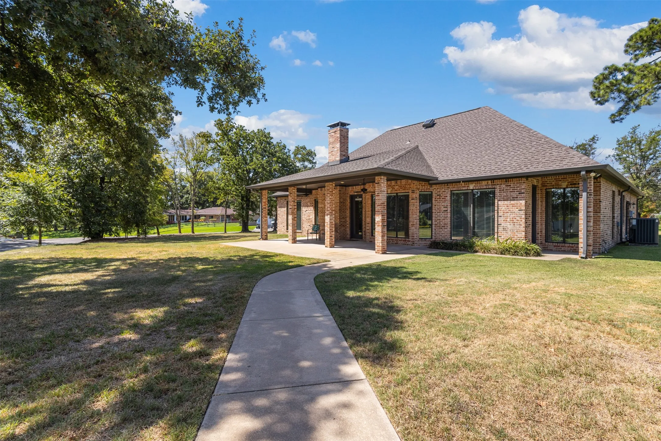 Single Family Residence For Sale in Henderson County , 63 Sunset Boulevard, Star Harbor, Texas 75148, 3 Bedroom, 2 Bathroom, 2 Garage spaces, 1,701 Sqft, built in 2005, mls#21367540, Real Estate Agent in Star Harbor, Homes For Sale in Henderson county, Homes For Sale in Star Harbor, Realtor in Star Harbor Texas, Real Estate Brokerage Independent Realty Texas, Luminita Cordes Realtor