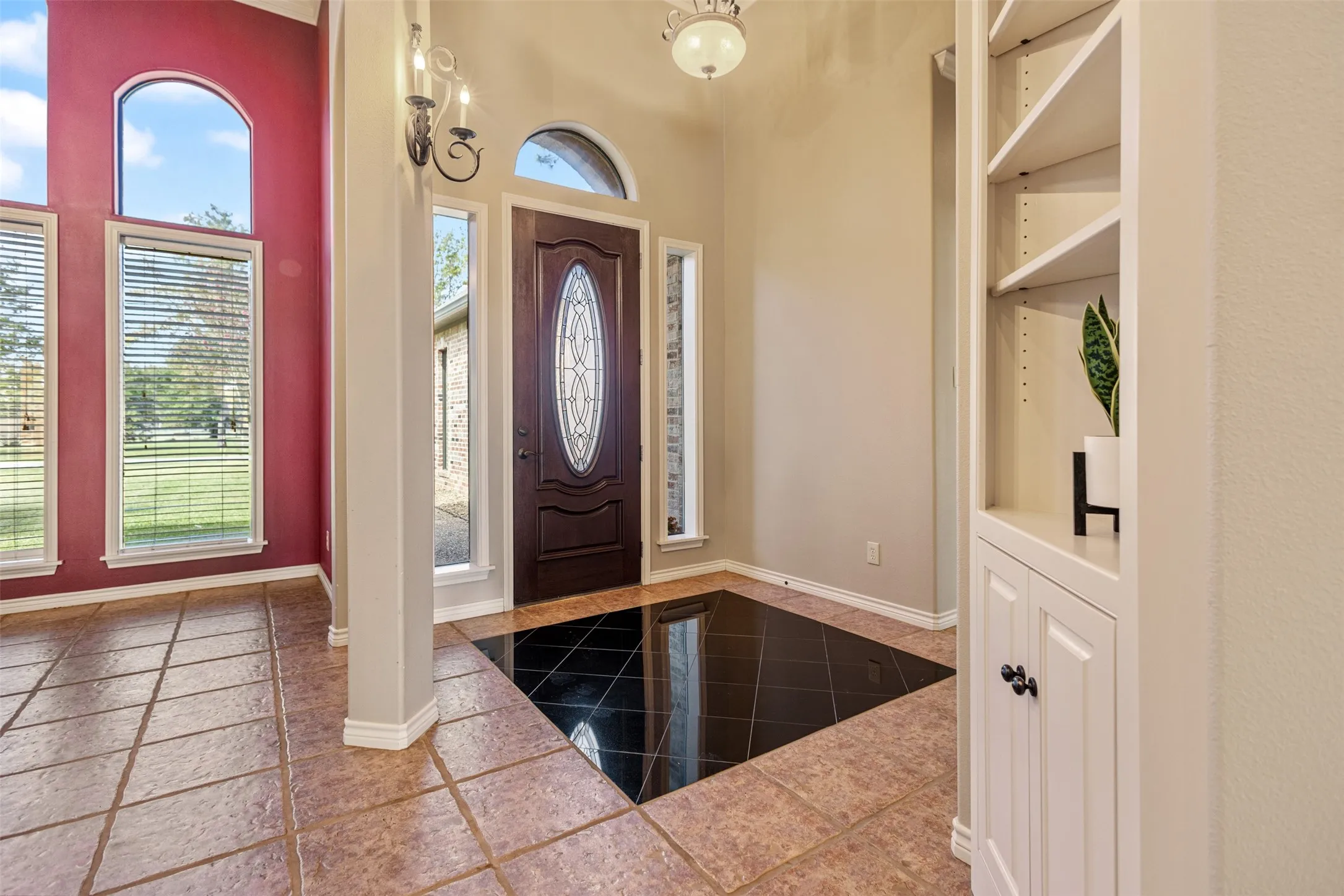 Single Family Residence For Sale in Henderson County , 63 Sunset Boulevard, Star Harbor, Texas 75148, 3 Bedroom, 2 Bathroom, 2 Garage spaces, 1,701 Sqft, built in 2005, mls#21367540, Real Estate Agent in Star Harbor, Homes For Sale in Henderson county, Homes For Sale in Star Harbor, Realtor in Star Harbor Texas, Real Estate Brokerage Independent Realty Texas, Luminita Cordes Realtor