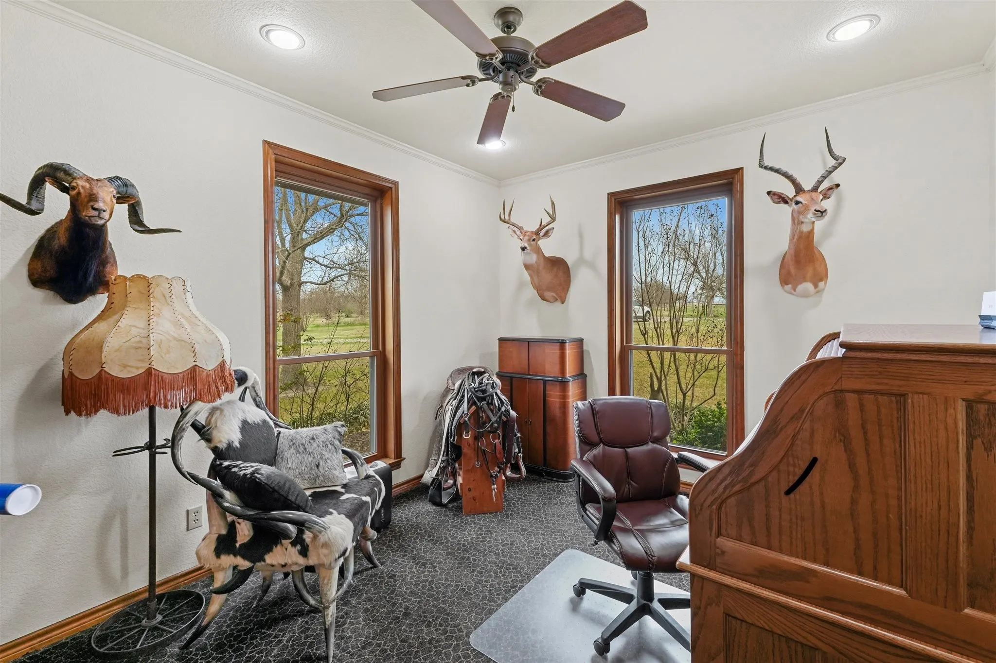 Single Family Residence For Sale in Denton County , 9711 Jim Christal Road, Krum, Texas 76249, 3 Bedroom, 2 Bathroom, 4 Garage spaces, 2,457 Sqft, built in 1994, mls#21368218, Real Estate Agent in Krum, Homes For Sale in Denton county, Homes For Sale in Krum, Realtor in Krum Texas, Real Estate Brokerage Independent Realty Texas, Luminita Cordes Realtor