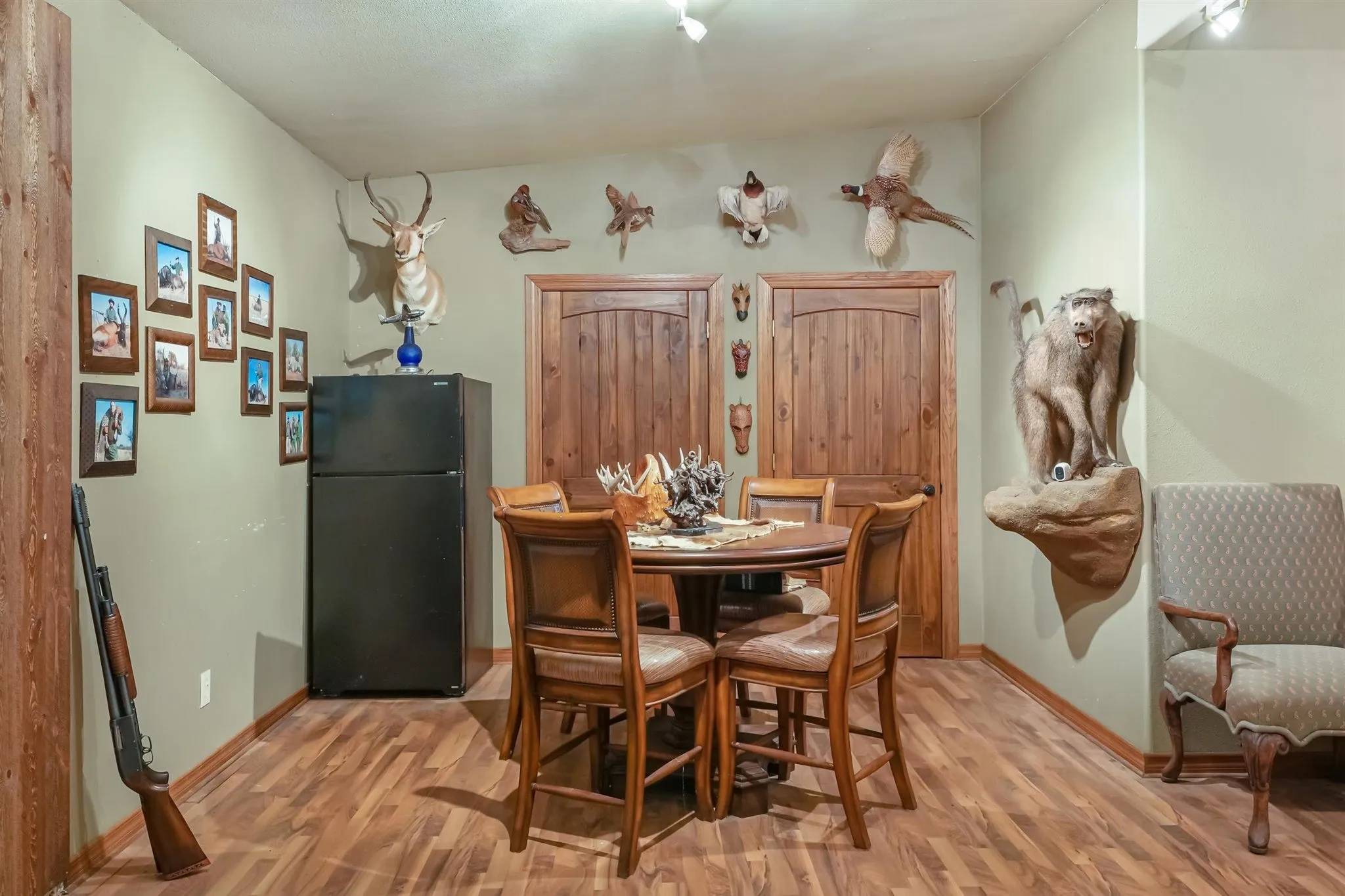 Single Family Residence For Sale in Denton County , 9711 Jim Christal Road, Krum, Texas 76249, 3 Bedroom, 2 Bathroom, 4 Garage spaces, 2,457 Sqft, built in 1994, mls#21368218, Real Estate Agent in Krum, Homes For Sale in Denton county, Homes For Sale in Krum, Realtor in Krum Texas, Real Estate Brokerage Independent Realty Texas, Luminita Cordes Realtor