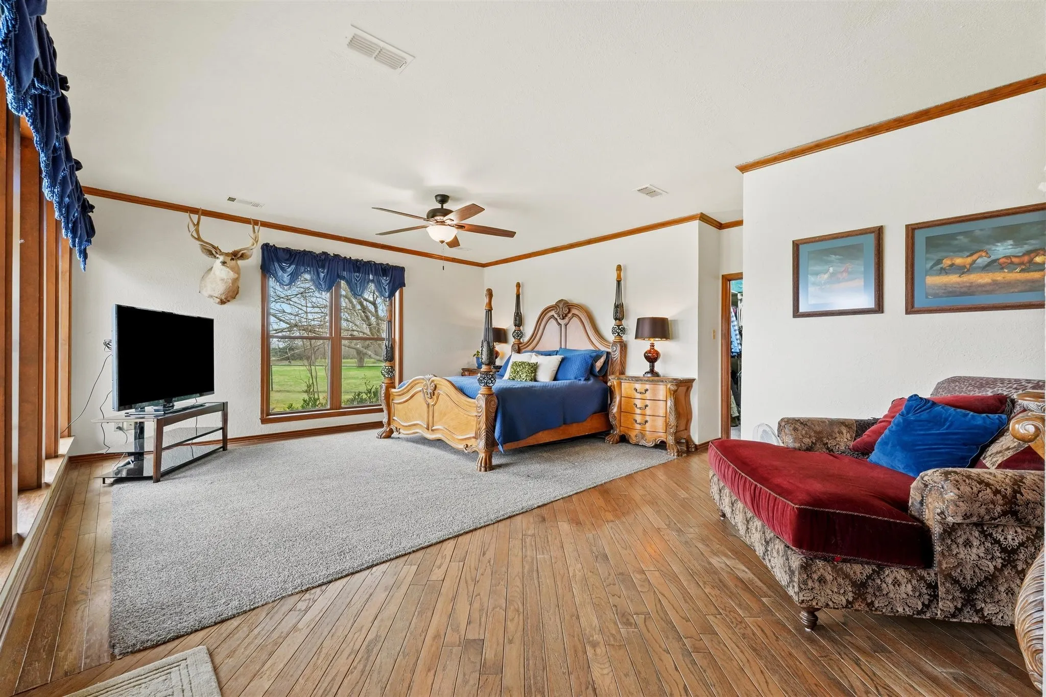 Single Family Residence For Sale in Denton County , 9711 Jim Christal Road, Krum, Texas 76249, 3 Bedroom, 2 Bathroom, 4 Garage spaces, 2,457 Sqft, built in 1994, mls#21368218, Real Estate Agent in Krum, Homes For Sale in Denton county, Homes For Sale in Krum, Realtor in Krum Texas, Real Estate Brokerage Independent Realty Texas, Luminita Cordes Realtor