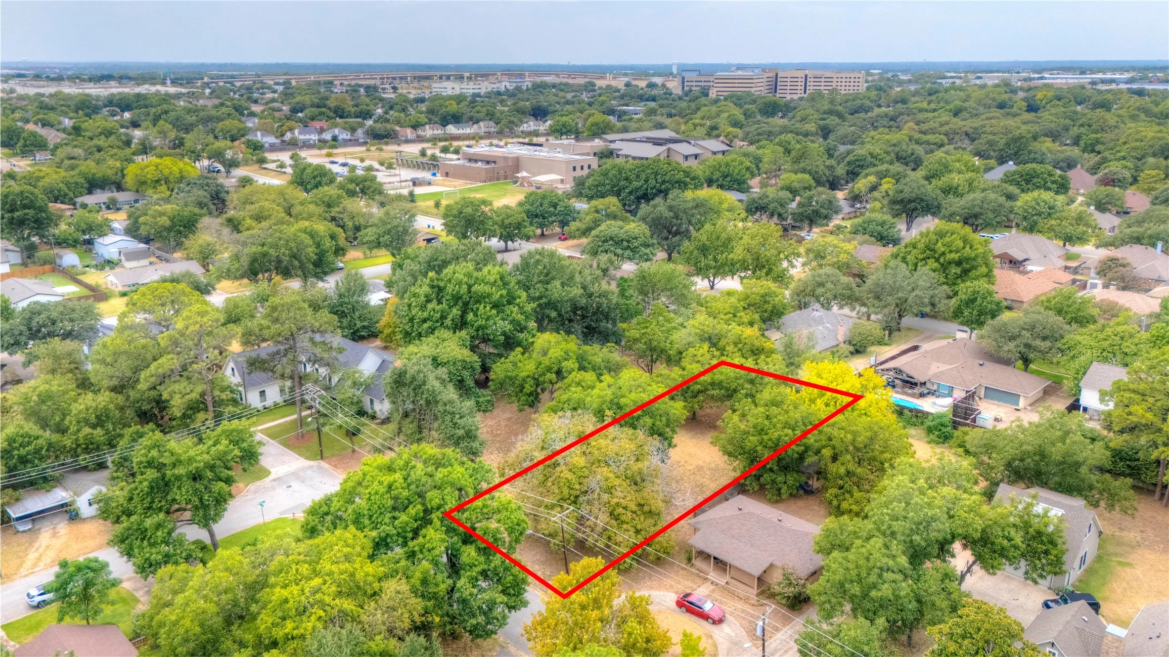 Single Family Residence For Sale in Tarrant County , 310 Blevins Street, Grapevine, Texas 76051, 4 Bedroom, 5 Bathroom, 2 Garage spaces, 3,916 Sqft, built in 2026, mls#21359964, Real Estate Agent in Grapevine, Homes For Sale in Tarrant county, Homes For Sale in Grapevine, Realtor in Grapevine Texas, Real Estate Brokerage Independent Realty Texas, Luminita Cordes Realtor