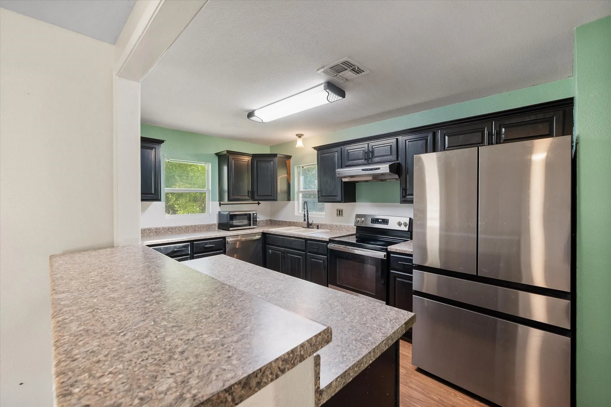 Single Family Residence For Sale in Limestone County , 807 E Tyler Street, Mexia, Texas 76667, 3 Bedroom, 1 Bathroom, Garage spaces, 1,816 Sqft, built in 1944, mls#21368148, Real Estate Agent in Mexia, Homes For Sale in Limestone county, Homes For Sale in Mexia, Realtor in Mexia Texas, Real Estate Brokerage Independent Realty Texas, Luminita Cordes Realtor