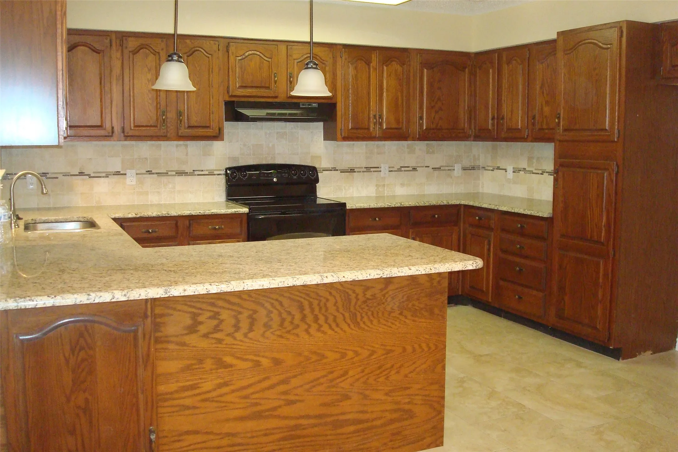 Single Family Residence For Rent in Tarrant County , 1029 Conchos Circle E, Keller, Texas 76248, 3 Bedroom, 2 Bathroom, 2 Garage spaces, 1,476 Sqft, built in 1983, mls#21368231, Real Estate Agent in Keller, Homes For Rent in Tarrant county, Homes For Rent in Keller, Realtor in Keller Texas, Real Estate Brokerage Independent Realty Texas, Luminita Cordes Realtor