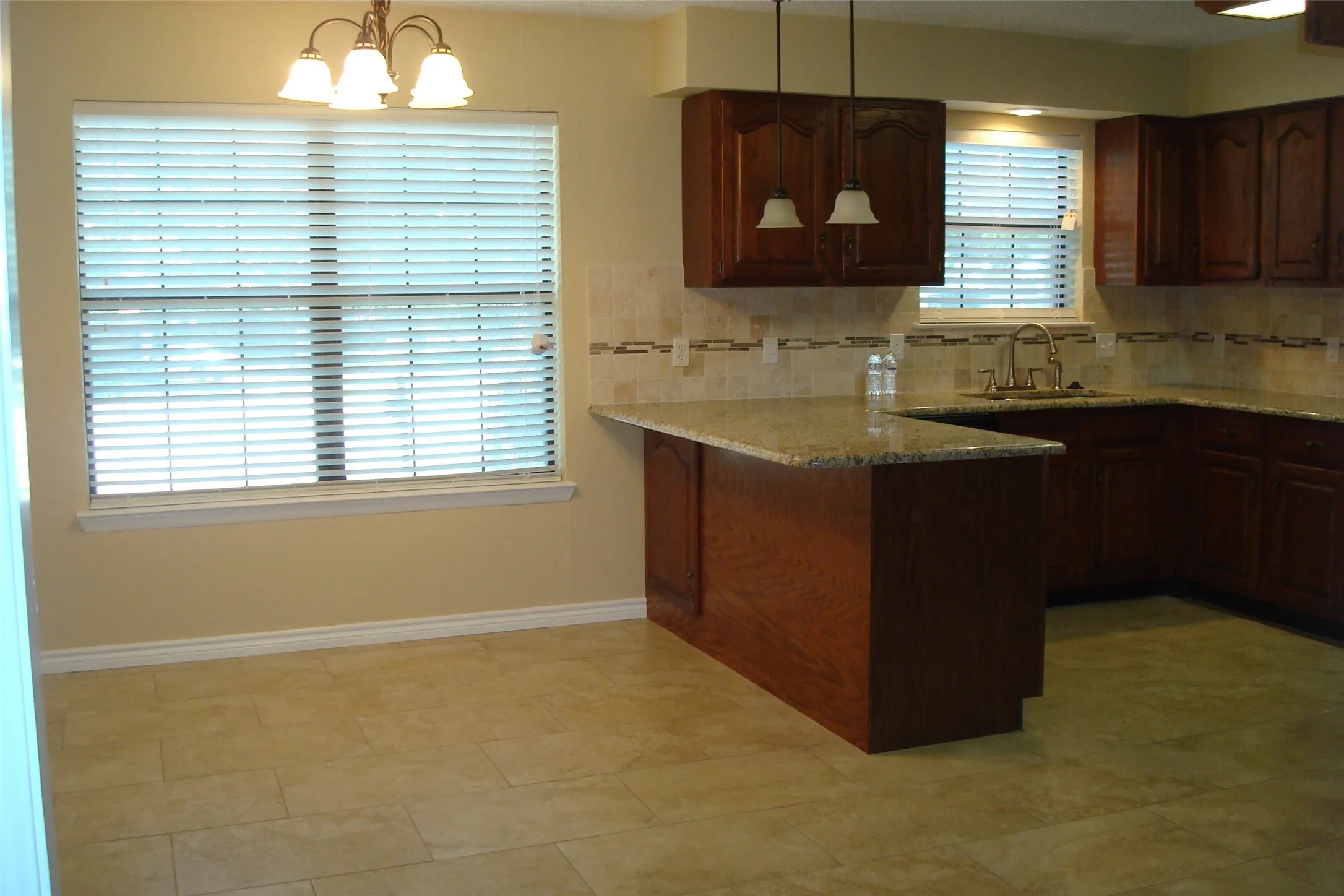 Single Family Residence For Rent in Tarrant County , 1029 Conchos Circle E, Keller, Texas 76248, 3 Bedroom, 2 Bathroom, 2 Garage spaces, 1,476 Sqft, built in 1983, mls#21368231, Real Estate Agent in Keller, Homes For Rent in Tarrant county, Homes For Rent in Keller, Realtor in Keller Texas, Real Estate Brokerage Independent Realty Texas, Luminita Cordes Realtor