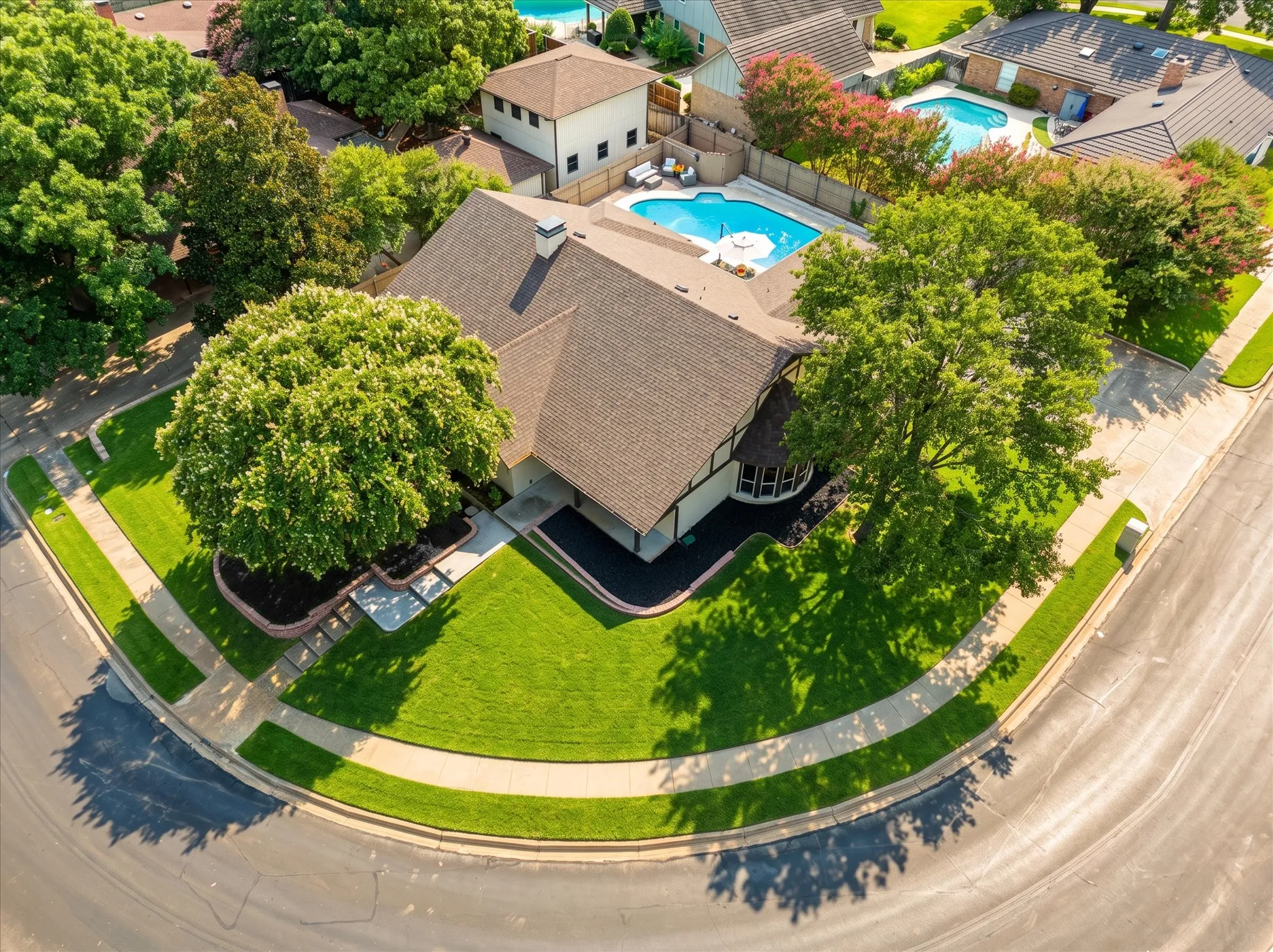 Single Family Residence For Sale in Tarrant County , 3313 Bobwhite Drive, Bedford, Texas 76021, 4 Bedroom, 3 Bathroom, 2 Garage spaces, 2,960 Sqft, built in 1977, mls#21367163, Real Estate Agent in Bedford, Homes For Sale in Tarrant county, Homes For Sale in Bedford, Realtor in Bedford Texas, Real Estate Brokerage Independent Realty Texas, Luminita Cordes Realtor
