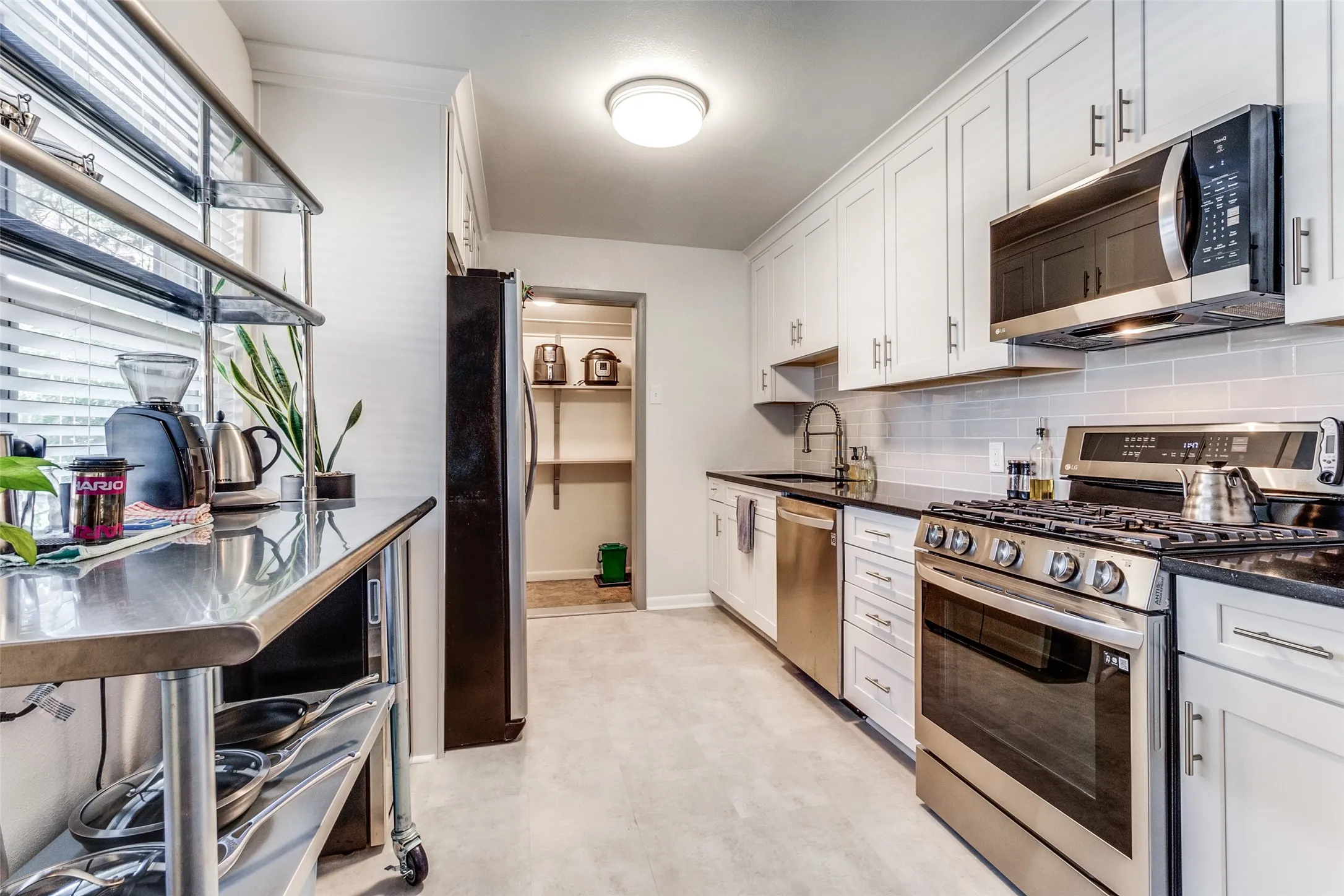 Single Family Residence For Rent in Dallas County , 10312 Sylvia Drive, Dallas, Texas 75228, 3 Bedroom, 2 Bathroom, Garage spaces, 1,218 Sqft, built in 1951, mls#21368234, Real Estate Agent in Dallas, Homes For Rent in Dallas county, Homes For Rent in Dallas, Realtor in Dallas Texas, Real Estate Brokerage Independent Realty Texas, Luminita Cordes Realtor