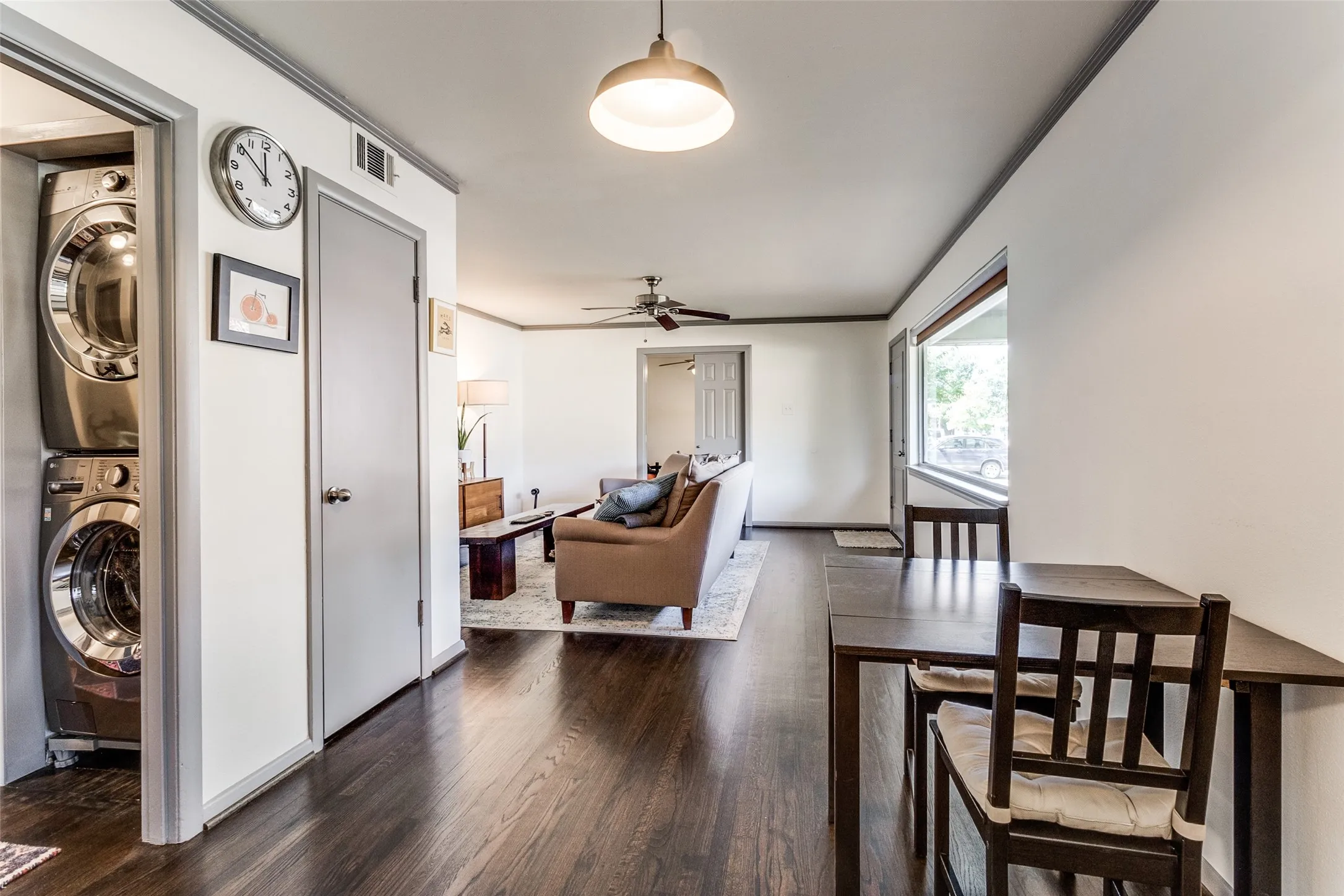 Single Family Residence For Rent in Dallas County , 10312 Sylvia Drive, Dallas, Texas 75228, 3 Bedroom, 2 Bathroom, Garage spaces, 1,218 Sqft, built in 1951, mls#21368234, Real Estate Agent in Dallas, Homes For Rent in Dallas county, Homes For Rent in Dallas, Realtor in Dallas Texas, Real Estate Brokerage Independent Realty Texas, Luminita Cordes Realtor