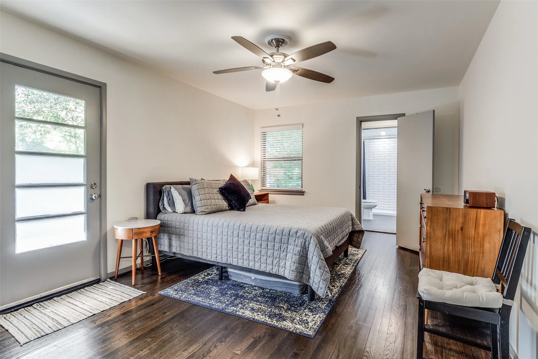 Single Family Residence For Rent in Dallas County , 10312 Sylvia Drive, Dallas, Texas 75228, 3 Bedroom, 2 Bathroom, Garage spaces, 1,218 Sqft, built in 1951, mls#21368234, Real Estate Agent in Dallas, Homes For Rent in Dallas county, Homes For Rent in Dallas, Realtor in Dallas Texas, Real Estate Brokerage Independent Realty Texas, Luminita Cordes Realtor