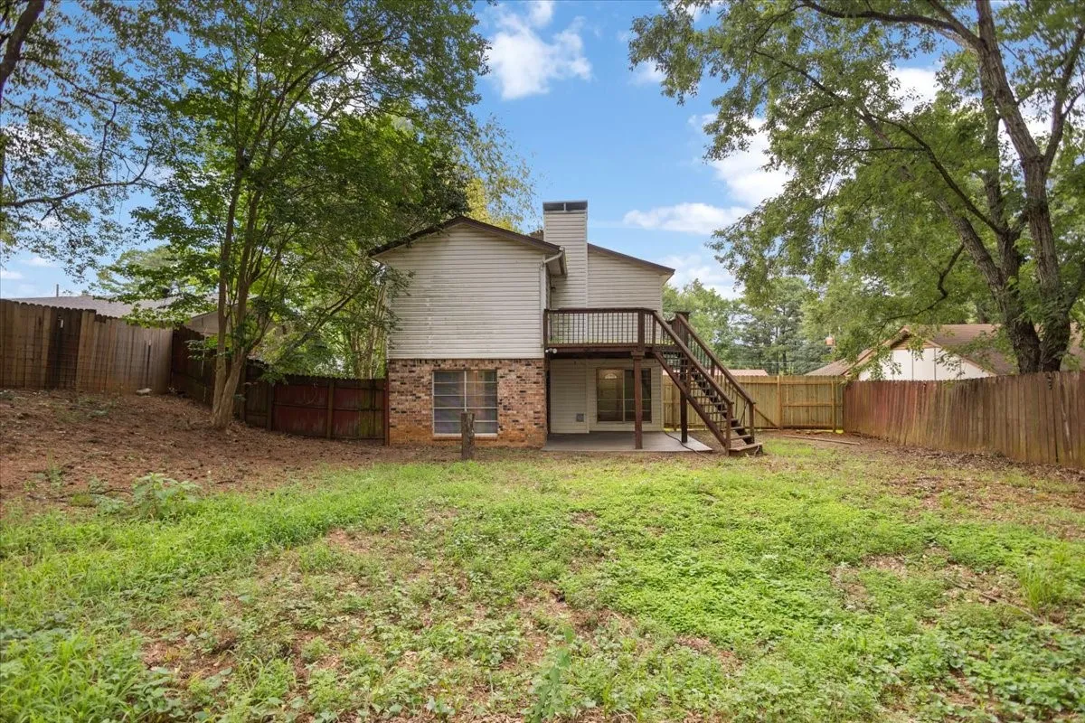 Single Family Residence For Sale in Gregg County , 1210 Chad Street, Longview, Texas 75604, 3 Bedroom, 3 Bathroom, 2 Garage spaces, 1,478 Sqft, built in 1982, mls#21360752, Real Estate Agent in Longview, Homes For Sale in Gregg county, Homes For Sale in Longview, Realtor in Longview Texas, Real Estate Brokerage Independent Realty Texas, Luminita Cordes Realtor