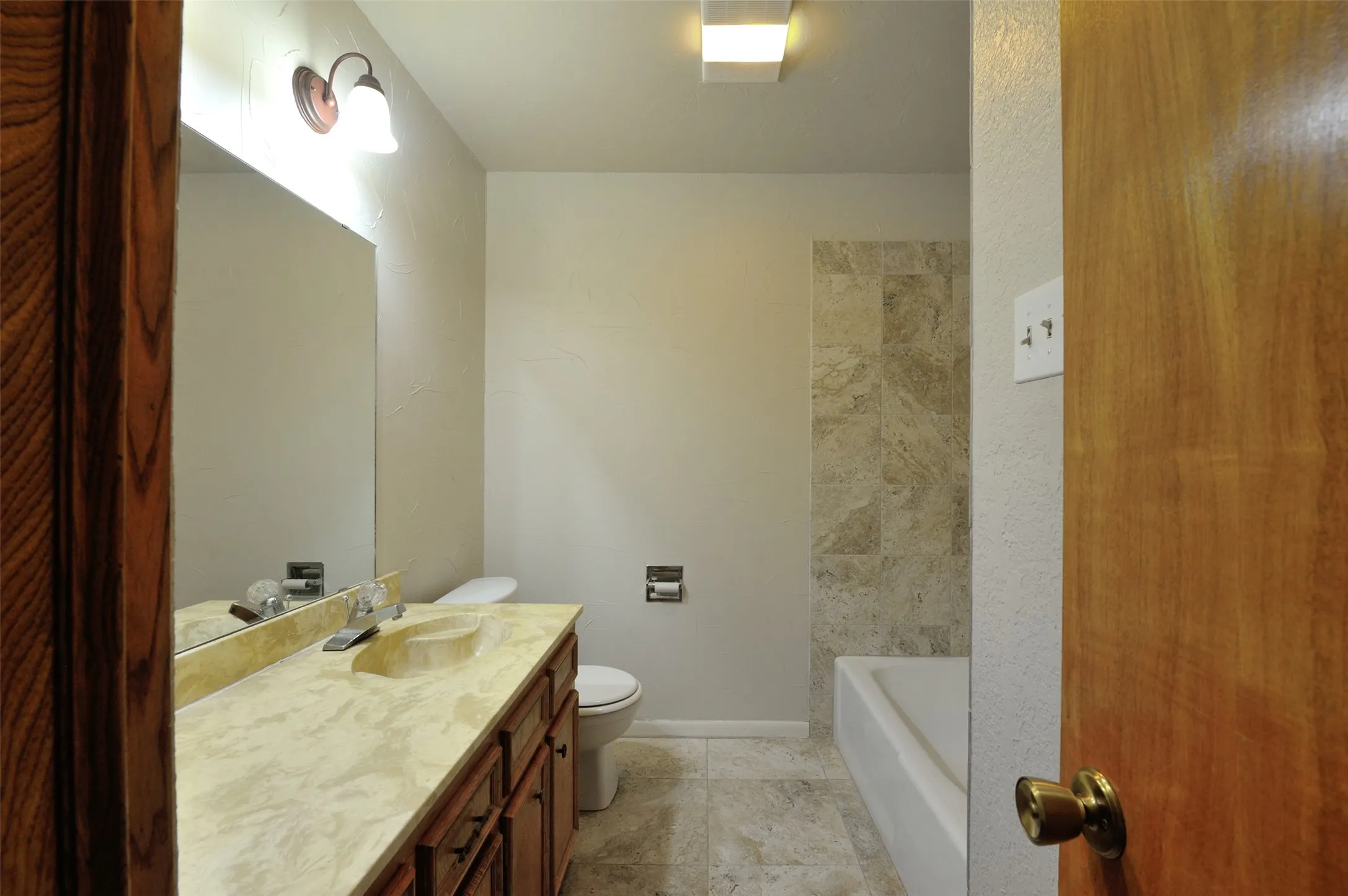 Single Family Residence For Rent in Parker County , 1209 Kay Drive, Weatherford, Texas 76086, 3 Bedroom, 2 Bathroom, 2 Garage spaces, 1,430 Sqft, built in 1980, mls#21368253, Real Estate Agent in Weatherford, Homes For Rent in Parker county, Homes For Rent in Weatherford, Realtor in Weatherford Texas, Real Estate Brokerage Independent Realty Texas, Luminita Cordes Realtor