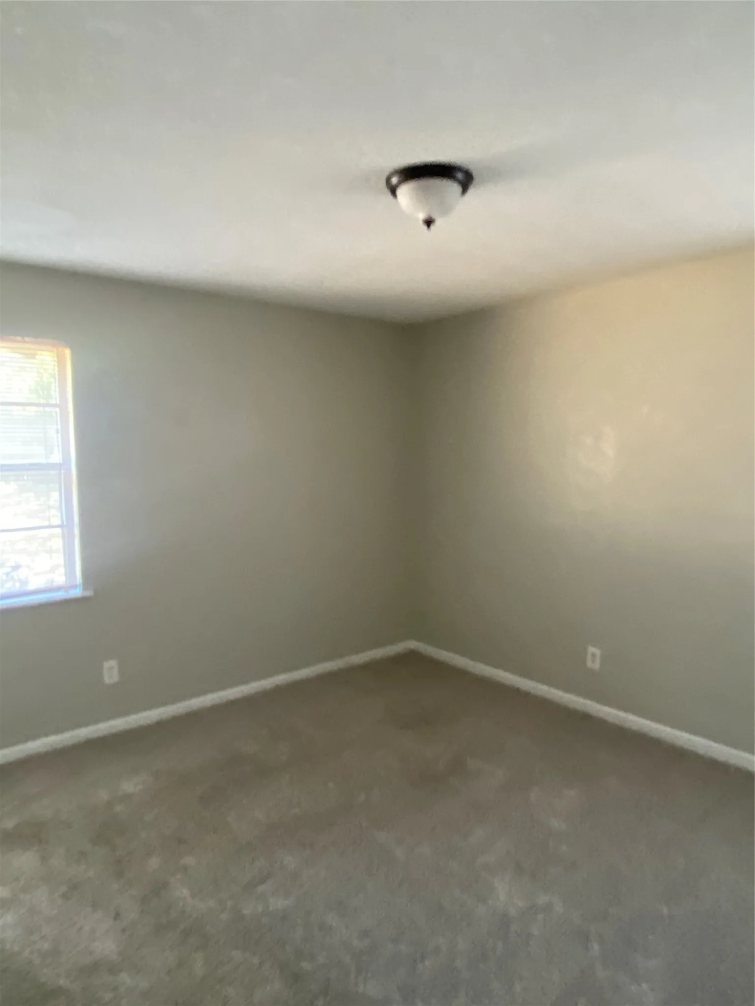 Single Family Residence For Rent in Dallas County , 5616 Glen Forest Lane, Dallas, Texas 75241, 3 Bedroom, 2 Bathroom, 2 Garage spaces, 1,949 Sqft, built in 1960, mls#21368254, Real Estate Agent in Dallas, Homes For Rent in Dallas county, Homes For Rent in Dallas, Realtor in Dallas Texas, Real Estate Brokerage Independent Realty Texas, Luminita Cordes Realtor
