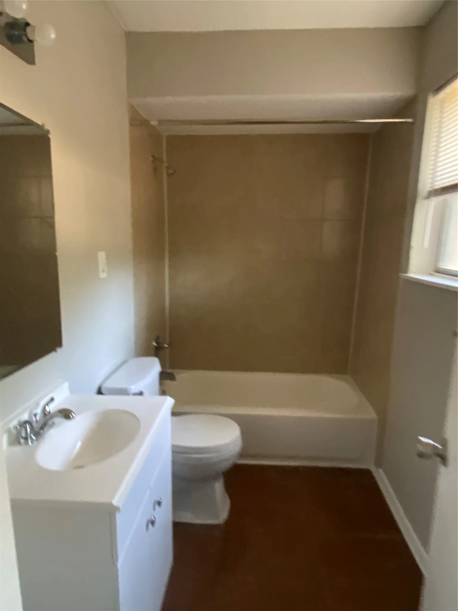 Single Family Residence For Rent in Dallas County , 5616 Glen Forest Lane, Dallas, Texas 75241, 3 Bedroom, 2 Bathroom, 2 Garage spaces, 1,949 Sqft, built in 1960, mls#21368254, Real Estate Agent in Dallas, Homes For Rent in Dallas county, Homes For Rent in Dallas, Realtor in Dallas Texas, Real Estate Brokerage Independent Realty Texas, Luminita Cordes Realtor