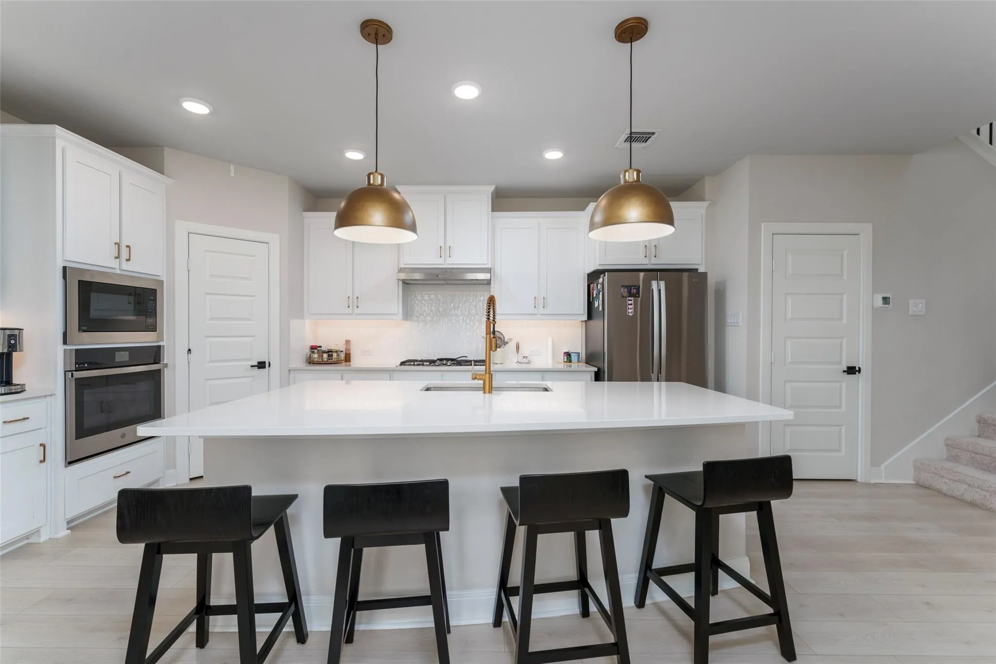 Single Family Residence For Rent in Tarrant County , 905 Carnation Drive, Crowley, Texas 76036, 3 Bedroom, 3 Bathroom, 2 Garage spaces, 1,904 Sqft, built in 2025, mls#21368087, Real Estate Agent in Crowley, Homes For Rent in Tarrant county, Homes For Rent in Crowley, Realtor in Crowley Texas, Real Estate Brokerage Independent Realty Texas, Luminita Cordes Realtor