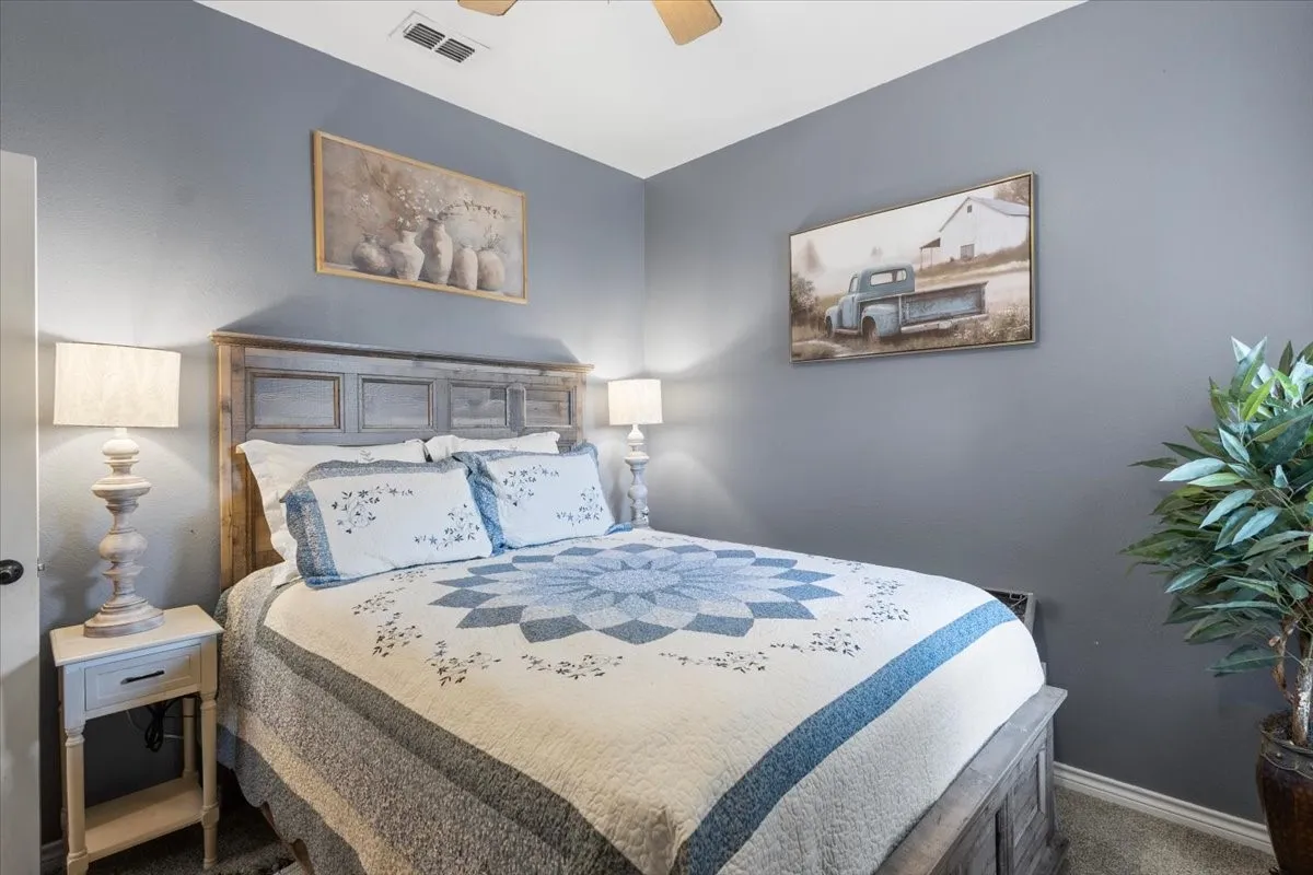 Single Family Residence For Sale in Henderson County , 107 N Collin Drive, Chandler, Texas 75758, 3 Bedroom, 2 Bathroom, 2 Garage spaces, 1,476 Sqft, built in 2005, mls#21368100, Real Estate Agent in Chandler, Homes For Sale in Henderson county, Homes For Sale in Chandler, Realtor in Chandler Texas, Real Estate Brokerage Independent Realty Texas, Luminita Cordes Realtor