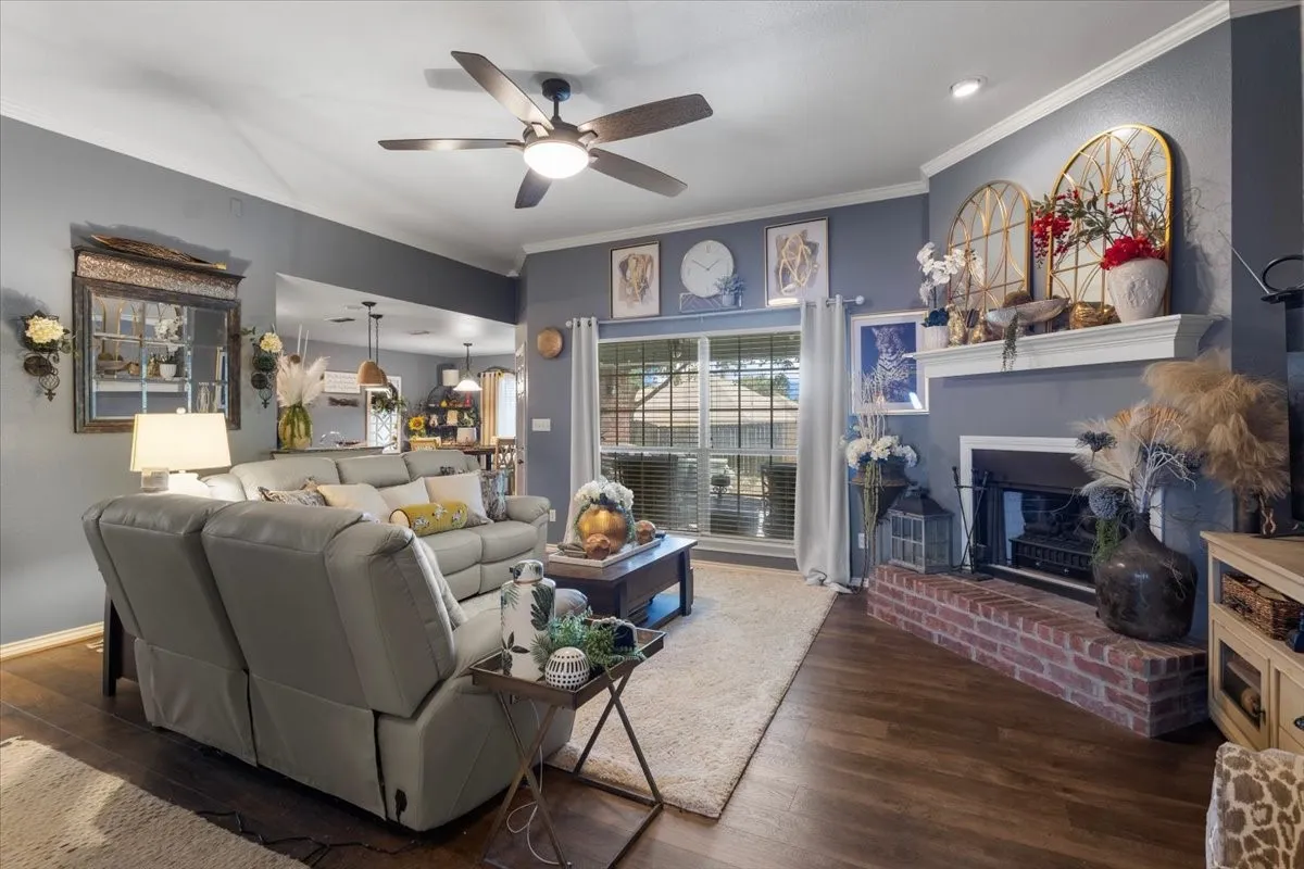 Single Family Residence For Sale in Henderson County , 107 N Collin Drive, Chandler, Texas 75758, 3 Bedroom, 2 Bathroom, 2 Garage spaces, 1,476 Sqft, built in 2005, mls#21368100, Real Estate Agent in Chandler, Homes For Sale in Henderson county, Homes For Sale in Chandler, Realtor in Chandler Texas, Real Estate Brokerage Independent Realty Texas, Luminita Cordes Realtor