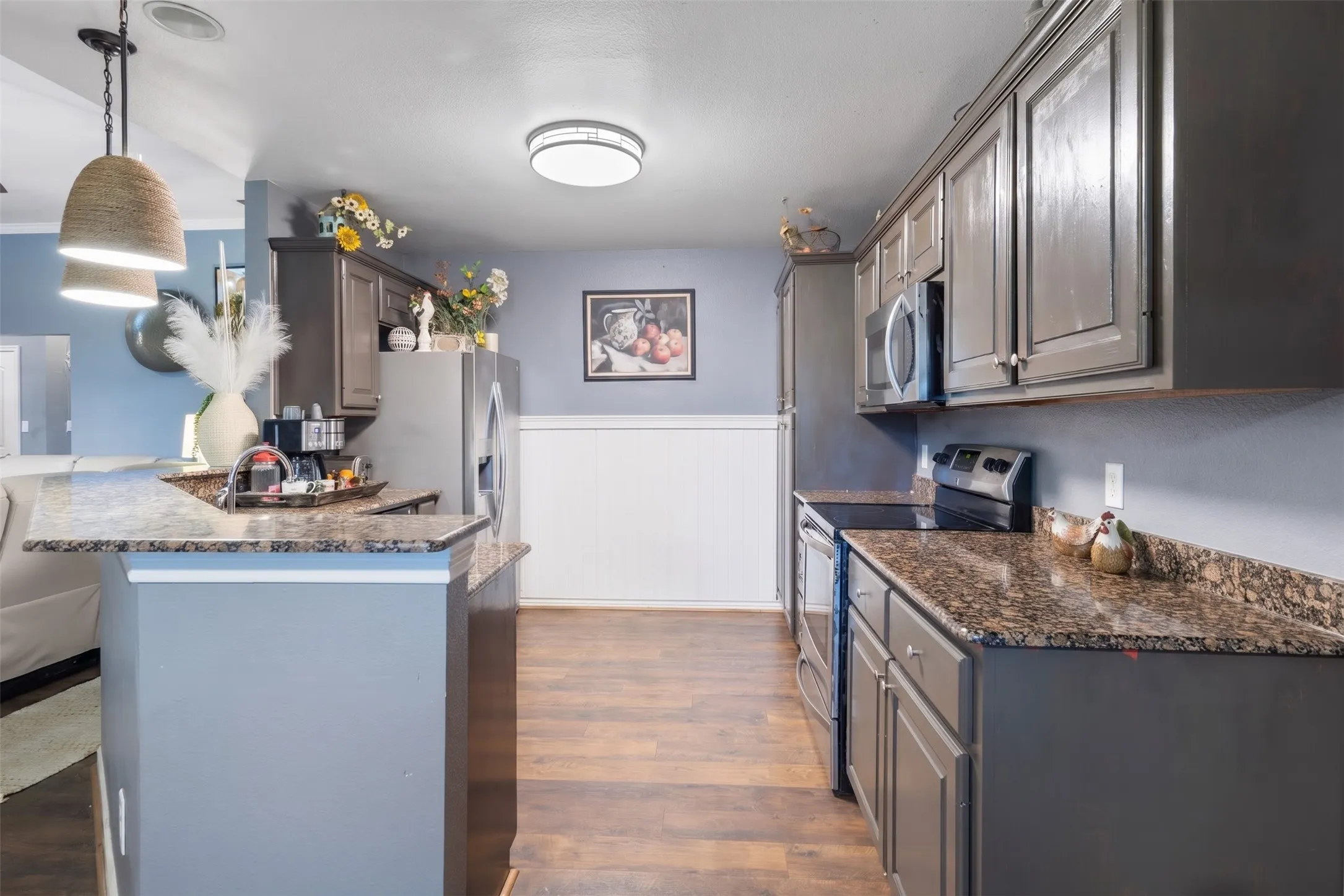 Single Family Residence For Sale in Henderson County , 107 N Collin Drive, Chandler, Texas 75758, 3 Bedroom, 2 Bathroom, 2 Garage spaces, 1,476 Sqft, built in 2005, mls#21368100, Real Estate Agent in Chandler, Homes For Sale in Henderson county, Homes For Sale in Chandler, Realtor in Chandler Texas, Real Estate Brokerage Independent Realty Texas, Luminita Cordes Realtor