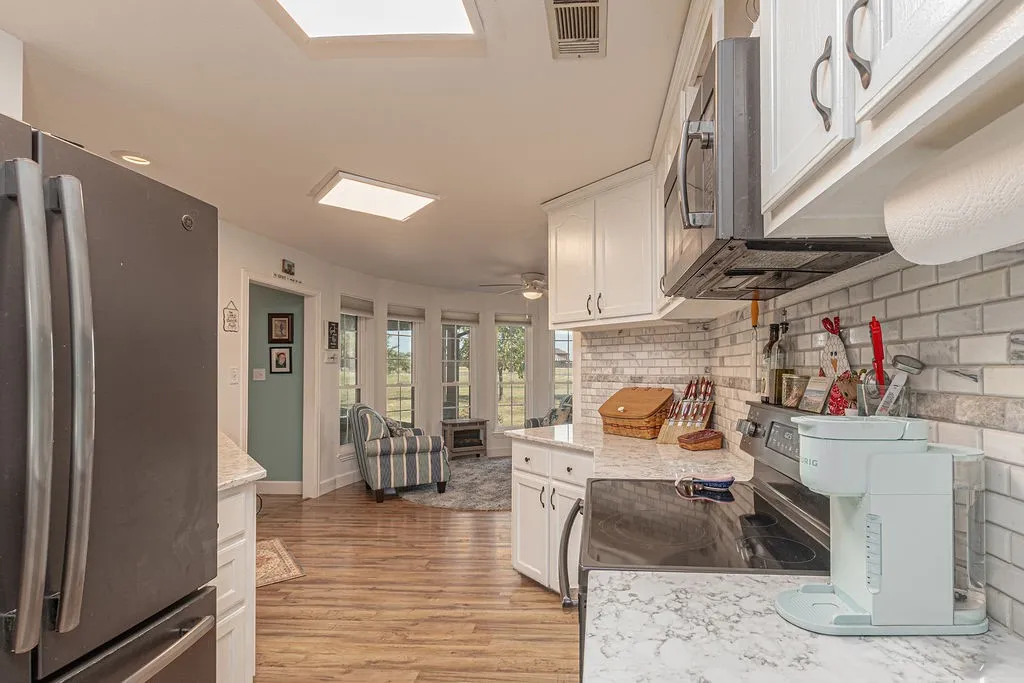 Single Family Residence For Sale in Hunt County , 5497 Fm 6, Josephine, Texas 75135, 4 Bedroom, 2 Bathroom, 2 Garage spaces, 2,067 Sqft, built in 2003, mls#21350521, Real Estate Agent in Josephine, Homes For Sale in Hunt county, Homes For Sale in Josephine, Realtor in Josephine Texas, Real Estate Brokerage Independent Realty Texas, Luminita Cordes Realtor