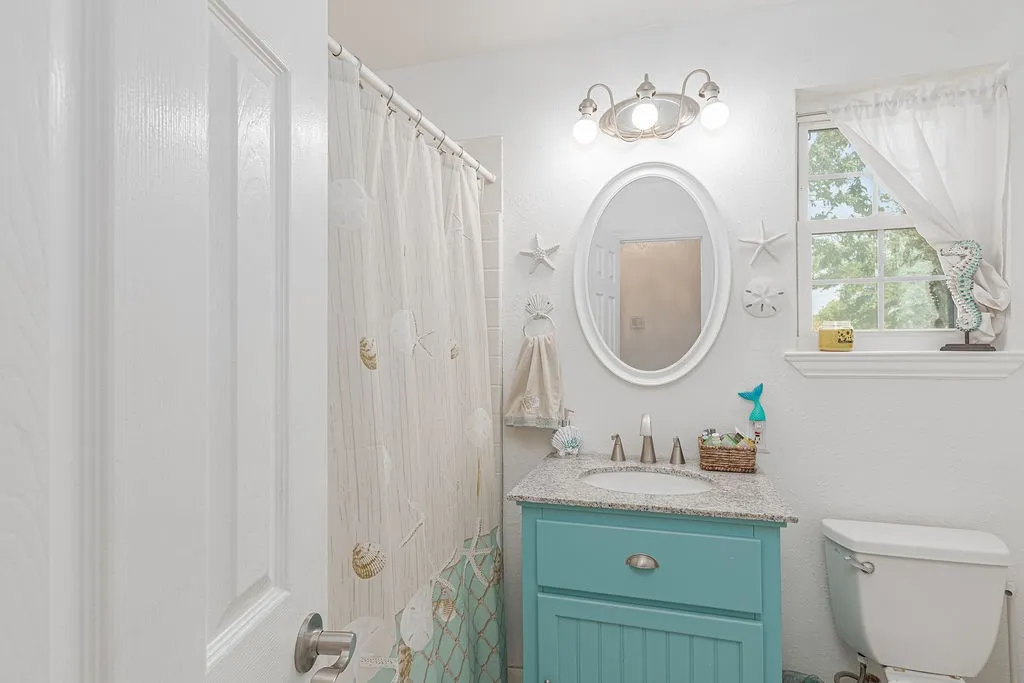 Single Family Residence For Sale in Hunt County , 5497 Fm 6, Josephine, Texas 75135, 4 Bedroom, 2 Bathroom, 2 Garage spaces, 2,067 Sqft, built in 2003, mls#21350521, Real Estate Agent in Josephine, Homes For Sale in Hunt county, Homes For Sale in Josephine, Realtor in Josephine Texas, Real Estate Brokerage Independent Realty Texas, Luminita Cordes Realtor