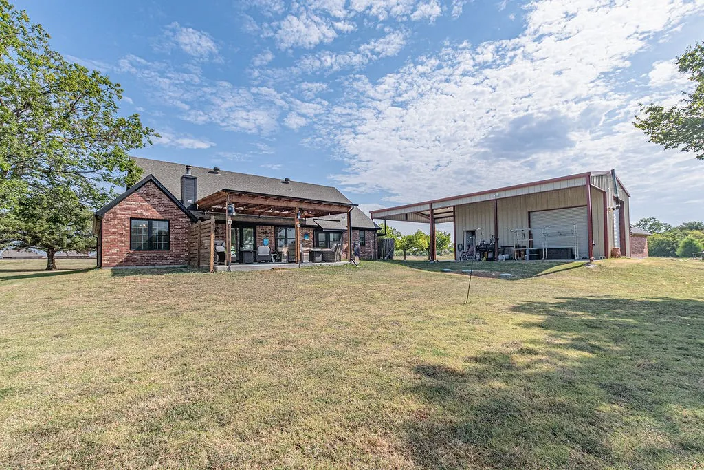 Single Family Residence For Sale in Hunt County , 5497 Fm 6, Josephine, Texas 75135, 4 Bedroom, 2 Bathroom, 2 Garage spaces, 2,067 Sqft, built in 2003, mls#21350521, Real Estate Agent in Josephine, Homes For Sale in Hunt county, Homes For Sale in Josephine, Realtor in Josephine Texas, Real Estate Brokerage Independent Realty Texas, Luminita Cordes Realtor
