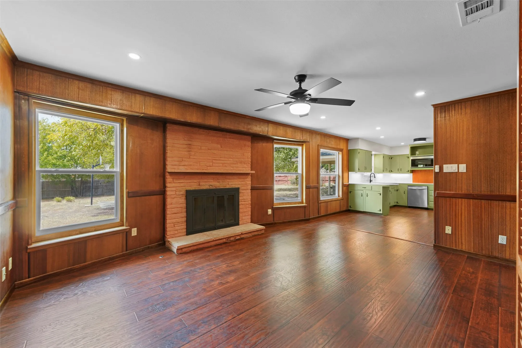 2nd Living Space