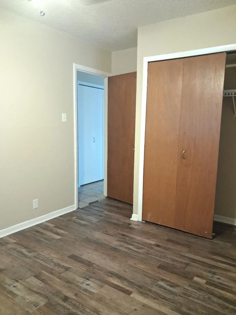 3RD BEDROOM ADJACENT TO THE DEN