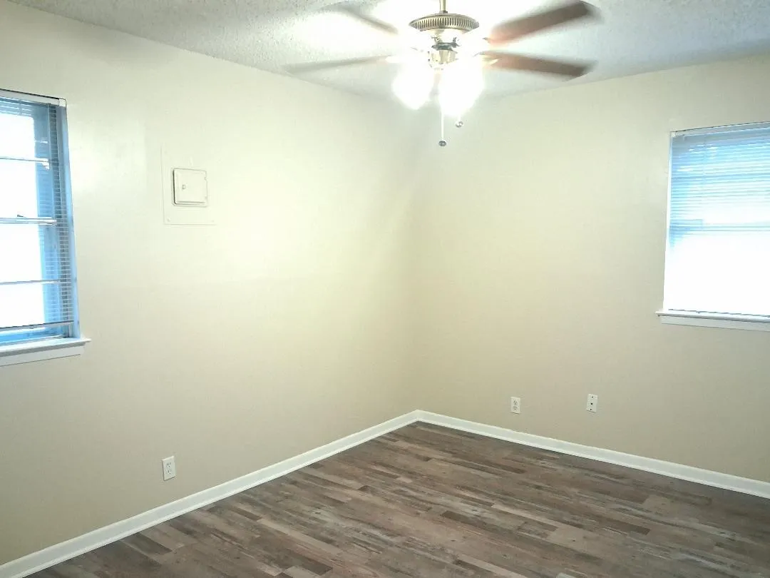 3RD BEDROOM AT THE END OF THE HALLWAY
