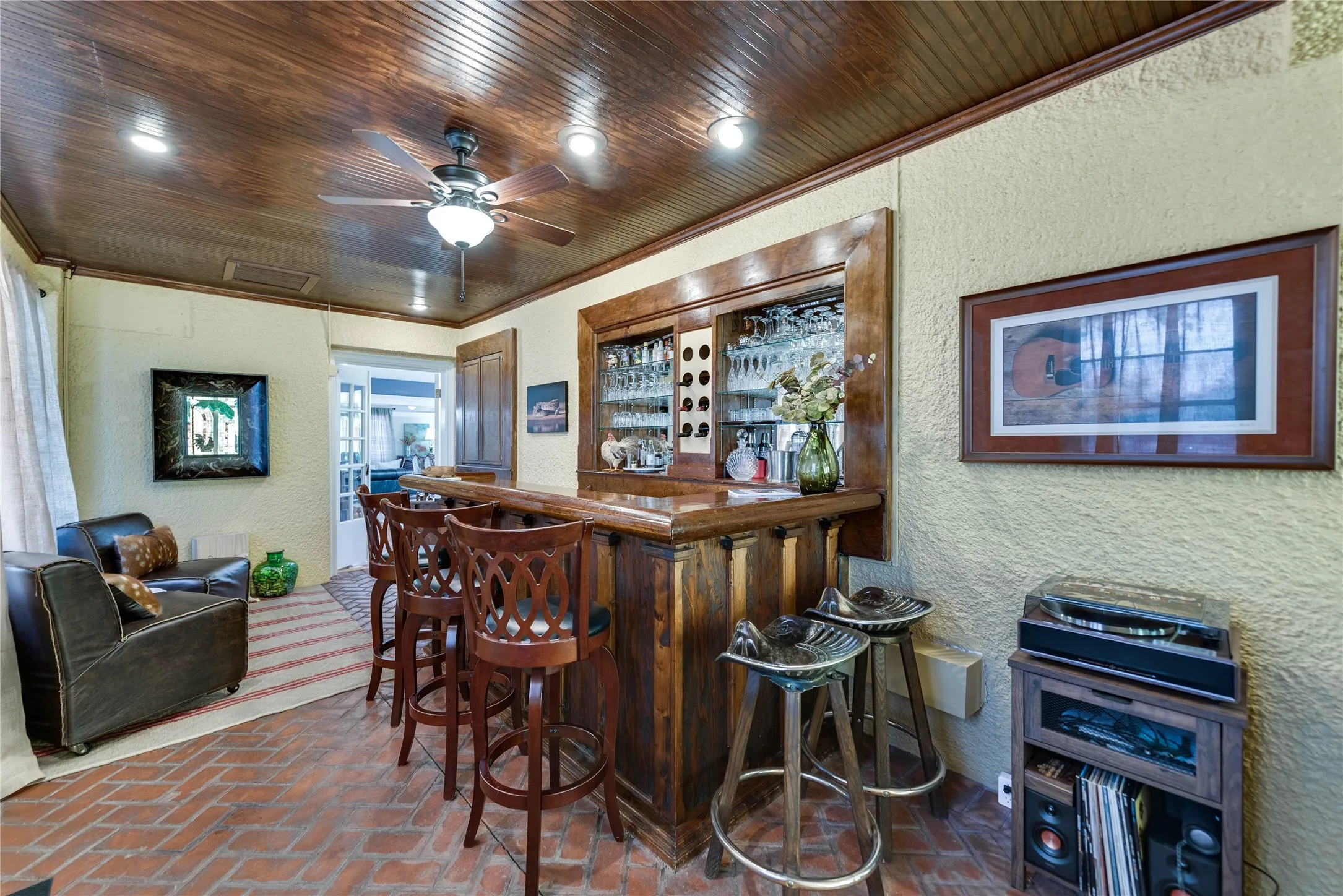 Single Family Residence For Sale in Nolan County , 1400 Sam Houston Street, Sweetwater, Texas 79556, 6 Bedroom, 8 Bathroom, 4 Garage spaces, 7,798 Sqft, built in 1912, mls#21368282, Real Estate Agent in Sweetwater, Homes For Sale in Nolan county, Homes For Sale in Sweetwater, Realtor in Sweetwater Texas, Real Estate Brokerage Independent Realty Texas, Luminita Cordes Realtor