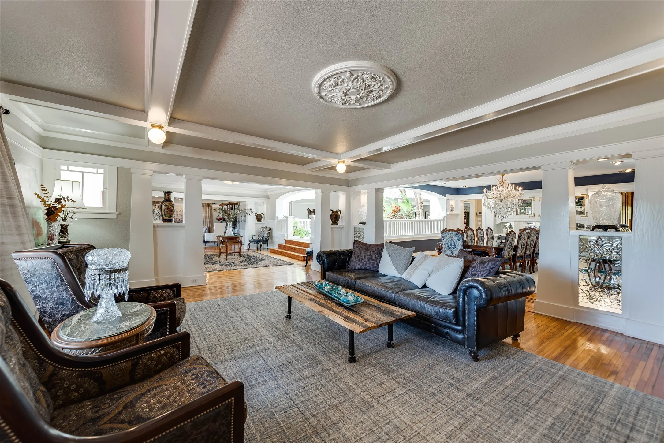 Single Family Residence For Sale in Nolan County , 1400 Sam Houston Street, Sweetwater, Texas 79556, 6 Bedroom, 8 Bathroom, 4 Garage spaces, 7,798 Sqft, built in 1912, mls#21368282, Real Estate Agent in Sweetwater, Homes For Sale in Nolan county, Homes For Sale in Sweetwater, Realtor in Sweetwater Texas, Real Estate Brokerage Independent Realty Texas, Luminita Cordes Realtor