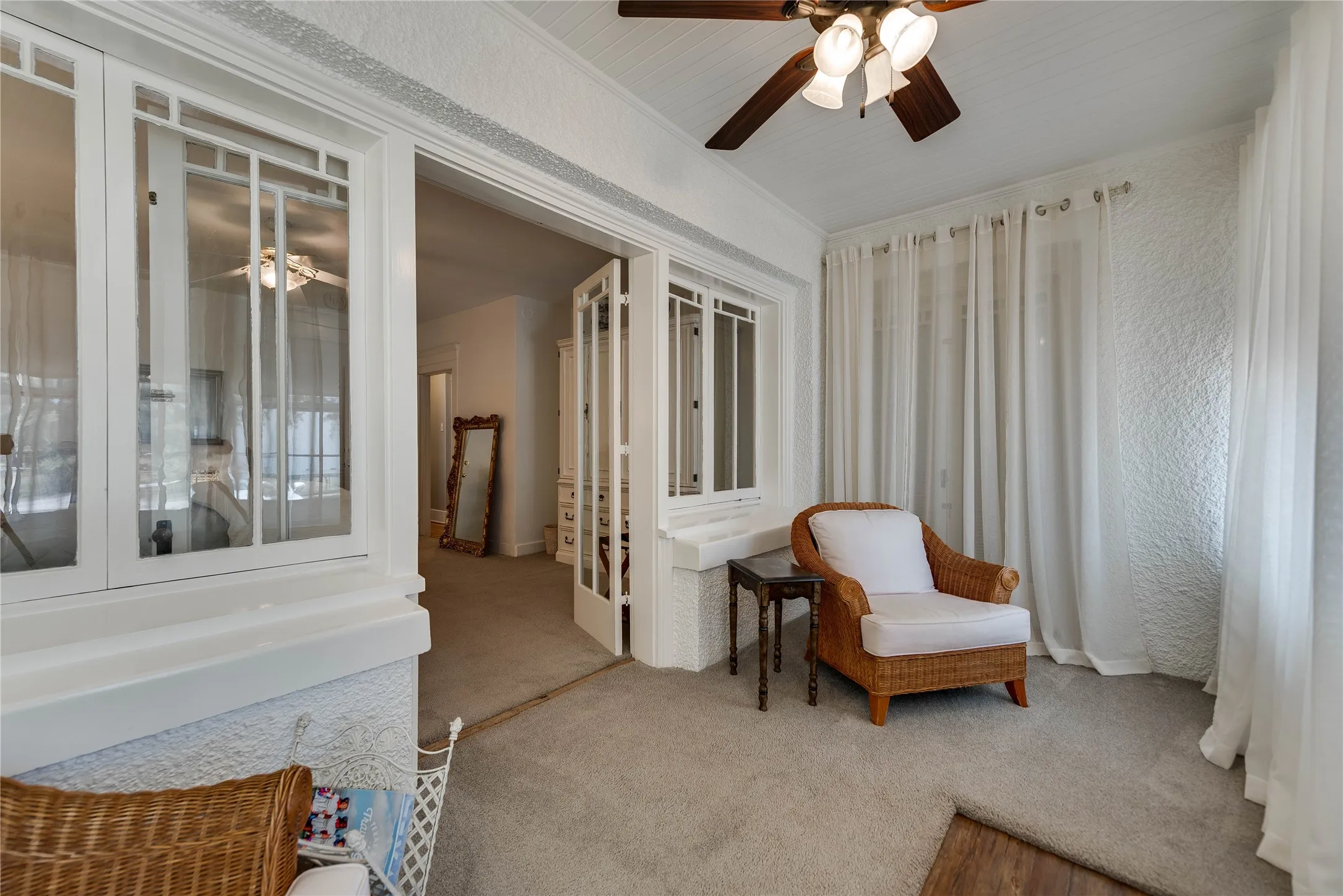 Single Family Residence For Sale in Nolan County , 1400 Sam Houston Street, Sweetwater, Texas 79556, 6 Bedroom, 8 Bathroom, 4 Garage spaces, 7,798 Sqft, built in 1912, mls#21368282, Real Estate Agent in Sweetwater, Homes For Sale in Nolan county, Homes For Sale in Sweetwater, Realtor in Sweetwater Texas, Real Estate Brokerage Independent Realty Texas, Luminita Cordes Realtor
