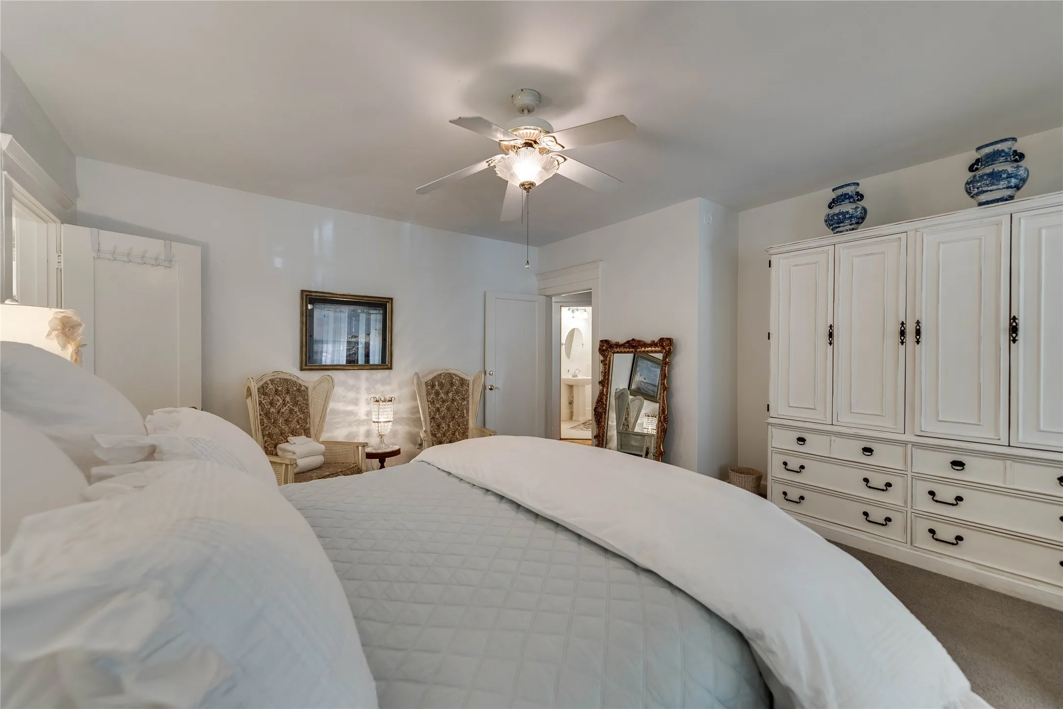 Single Family Residence For Sale in Nolan County , 1400 Sam Houston Street, Sweetwater, Texas 79556, 6 Bedroom, 8 Bathroom, 4 Garage spaces, 7,798 Sqft, built in 1912, mls#21368282, Real Estate Agent in Sweetwater, Homes For Sale in Nolan county, Homes For Sale in Sweetwater, Realtor in Sweetwater Texas, Real Estate Brokerage Independent Realty Texas, Luminita Cordes Realtor