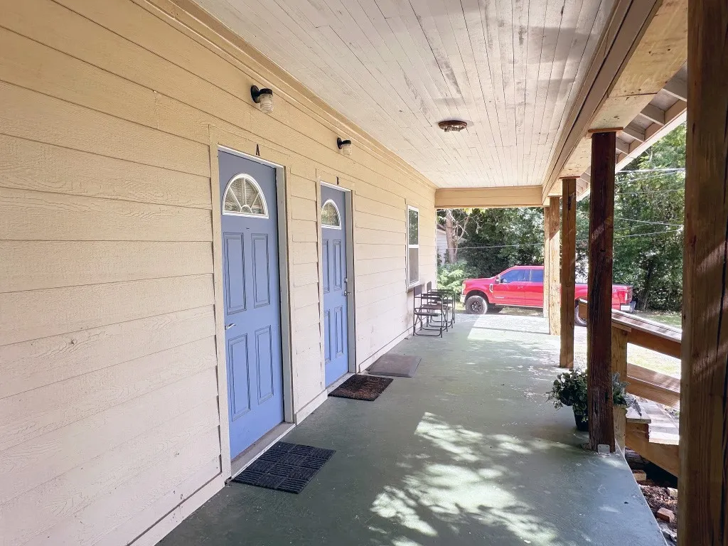 Duplex For Sale in Henderson County , 11281 Moss Street, Brownsboro, Texas 75756, 4 Bedroom, 2 Bathroom, Garage spaces, 0 Sqft, built in 1932, mls#21368287, Real Estate Agent in Brownsboro, Homes For Sale in Henderson county, Homes For Sale in Brownsboro, Realtor in Brownsboro Texas, Real Estate Brokerage Independent Realty Texas, Luminita Cordes Realtor