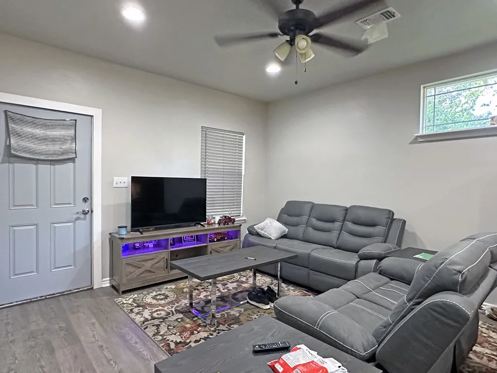 Duplex For Sale in Henderson County , 11281 Moss Street, Brownsboro, Texas 75756, 4 Bedroom, 2 Bathroom, Garage spaces, 0 Sqft, built in 1932, mls#21368287, Real Estate Agent in Brownsboro, Homes For Sale in Henderson county, Homes For Sale in Brownsboro, Realtor in Brownsboro Texas, Real Estate Brokerage Independent Realty Texas, Luminita Cordes Realtor