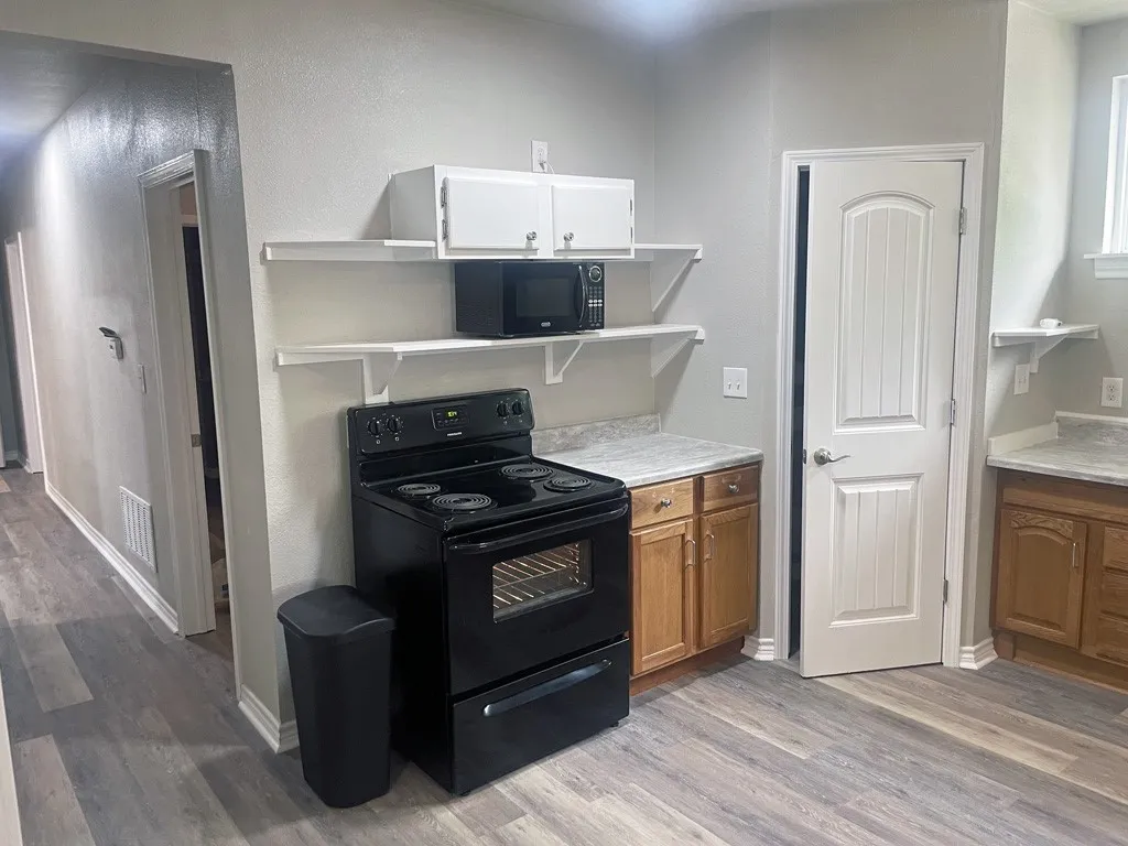Duplex For Sale in Henderson County , 11281 Moss Street, Brownsboro, Texas 75756, 4 Bedroom, 2 Bathroom, Garage spaces, 0 Sqft, built in 1932, mls#21368287, Real Estate Agent in Brownsboro, Homes For Sale in Henderson county, Homes For Sale in Brownsboro, Realtor in Brownsboro Texas, Real Estate Brokerage Independent Realty Texas, Luminita Cordes Realtor