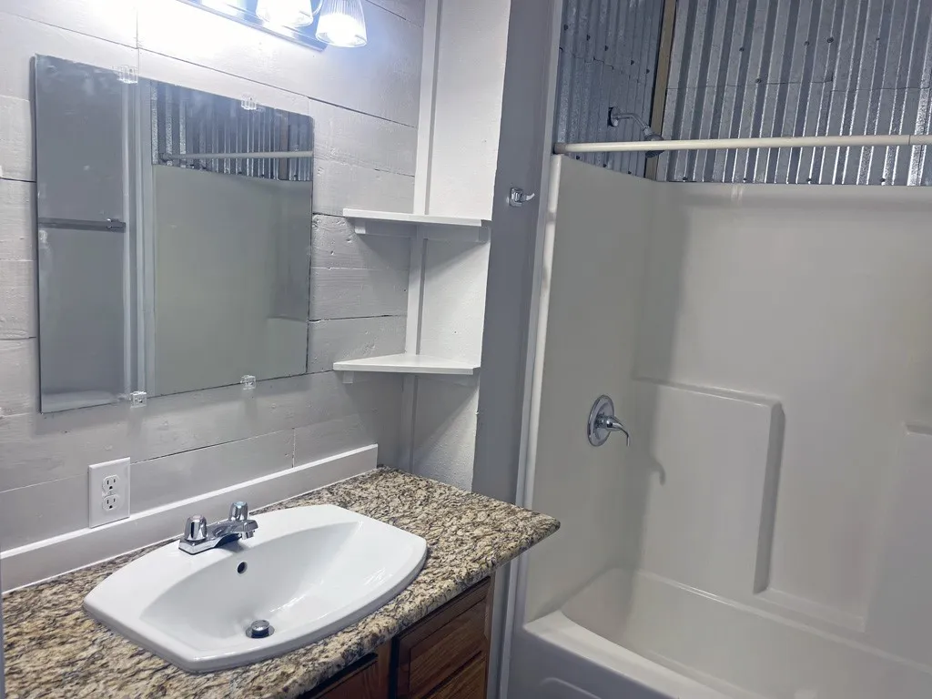 Duplex For Sale in Henderson County , 11281 Moss Street, Brownsboro, Texas 75756, 4 Bedroom, 2 Bathroom, Garage spaces, 0 Sqft, built in 1932, mls#21368287, Real Estate Agent in Brownsboro, Homes For Sale in Henderson county, Homes For Sale in Brownsboro, Realtor in Brownsboro Texas, Real Estate Brokerage Independent Realty Texas, Luminita Cordes Realtor