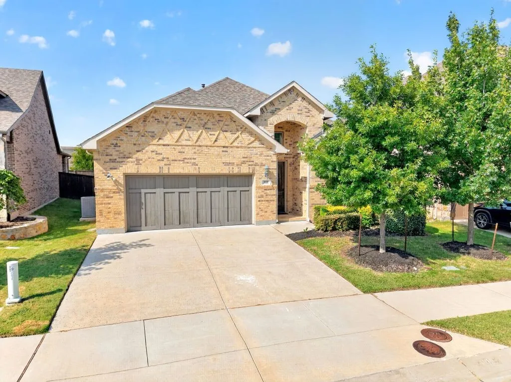 Single Family Residence For Sale in Rockwall County , 808 Knox Drive, Rockwall, Texas 75087, 3 Bedroom, 2 Bathroom, 2 Garage spaces, 2,355 Sqft, built in 2017, mls#21368081, Real Estate Agent in Rockwall, Homes For Sale in Rockwall county, Homes For Sale in Rockwall, Realtor in Rockwall Texas, Real Estate Brokerage Independent Realty Texas, Luminita Cordes Realtor
