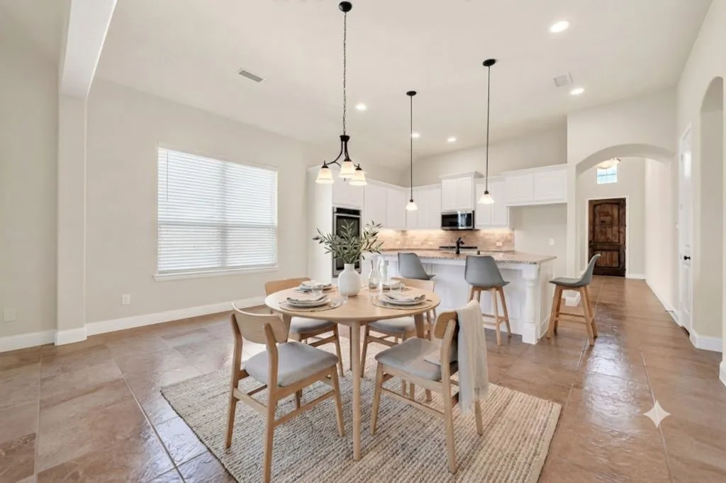 Single Family Residence For Sale in Rockwall County , 808 Knox Drive, Rockwall, Texas 75087, 3 Bedroom, 2 Bathroom, 2 Garage spaces, 2,355 Sqft, built in 2017, mls#21368081, Real Estate Agent in Rockwall, Homes For Sale in Rockwall county, Homes For Sale in Rockwall, Realtor in Rockwall Texas, Real Estate Brokerage Independent Realty Texas, Luminita Cordes Realtor