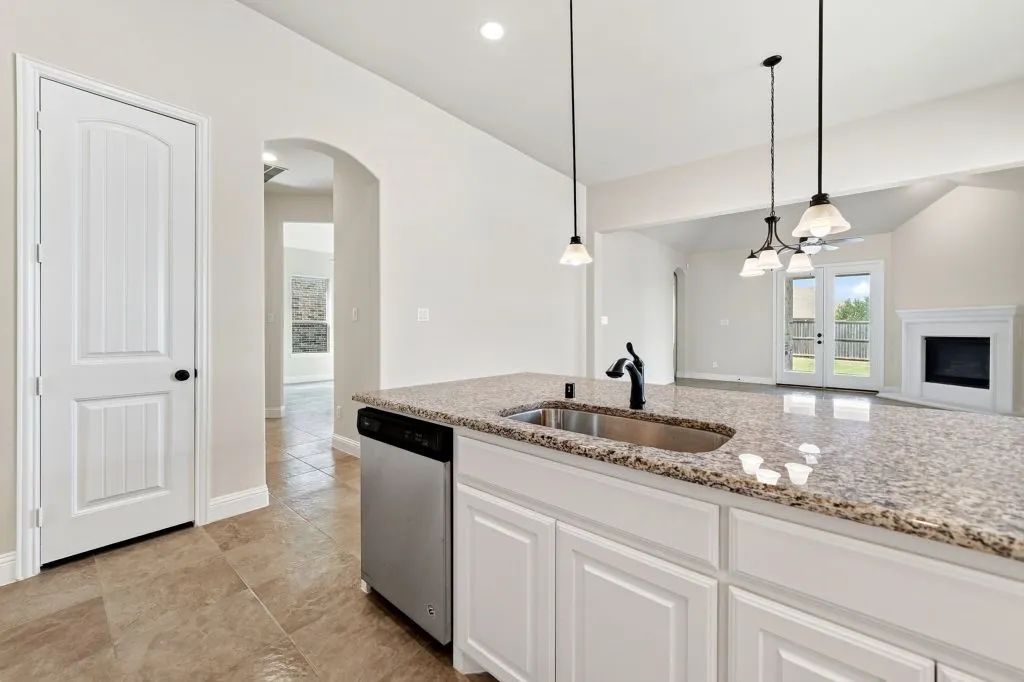 Single Family Residence For Sale in Rockwall County , 808 Knox Drive, Rockwall, Texas 75087, 3 Bedroom, 2 Bathroom, 2 Garage spaces, 2,355 Sqft, built in 2017, mls#21368081, Real Estate Agent in Rockwall, Homes For Sale in Rockwall county, Homes For Sale in Rockwall, Realtor in Rockwall Texas, Real Estate Brokerage Independent Realty Texas, Luminita Cordes Realtor