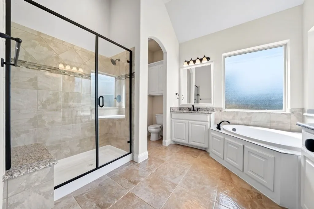 Single Family Residence For Sale in Rockwall County , 808 Knox Drive, Rockwall, Texas 75087, 3 Bedroom, 2 Bathroom, 2 Garage spaces, 2,355 Sqft, built in 2017, mls#21368081, Real Estate Agent in Rockwall, Homes For Sale in Rockwall county, Homes For Sale in Rockwall, Realtor in Rockwall Texas, Real Estate Brokerage Independent Realty Texas, Luminita Cordes Realtor