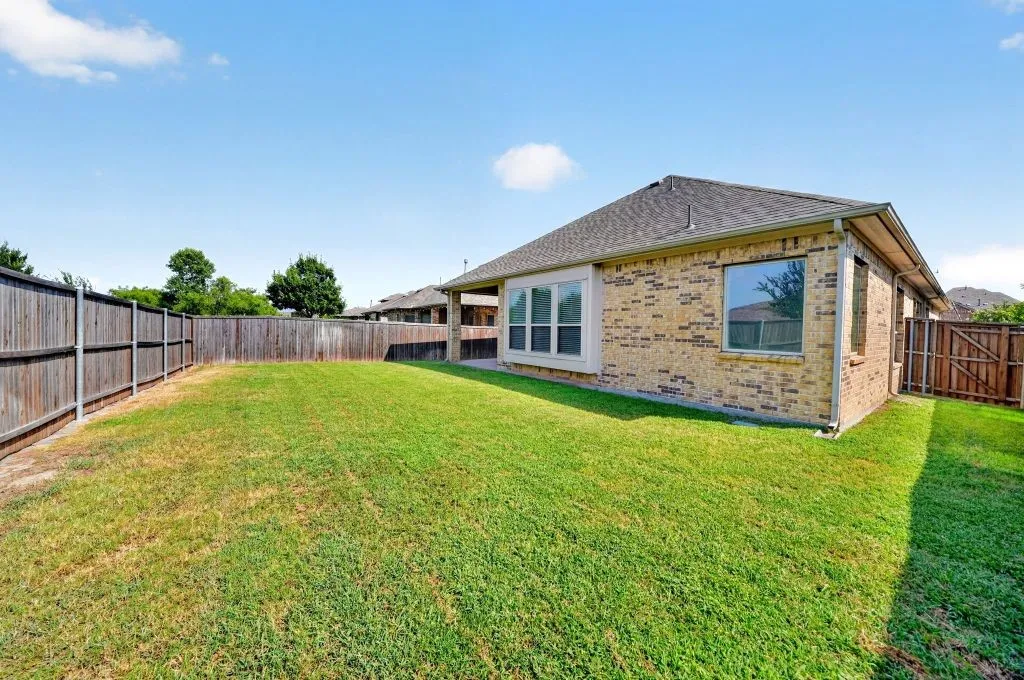 Single Family Residence For Sale in Rockwall County , 808 Knox Drive, Rockwall, Texas 75087, 3 Bedroom, 2 Bathroom, 2 Garage spaces, 2,355 Sqft, built in 2017, mls#21368081, Real Estate Agent in Rockwall, Homes For Sale in Rockwall county, Homes For Sale in Rockwall, Realtor in Rockwall Texas, Real Estate Brokerage Independent Realty Texas, Luminita Cordes Realtor