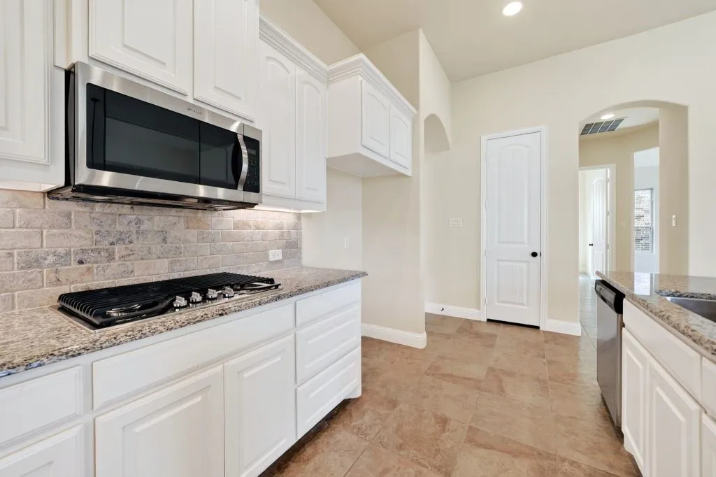 Single Family Residence For Sale in Rockwall County , 808 Knox Drive, Rockwall, Texas 75087, 3 Bedroom, 2 Bathroom, 2 Garage spaces, 2,355 Sqft, built in 2017, mls#21368081, Real Estate Agent in Rockwall, Homes For Sale in Rockwall county, Homes For Sale in Rockwall, Realtor in Rockwall Texas, Real Estate Brokerage Independent Realty Texas, Luminita Cordes Realtor