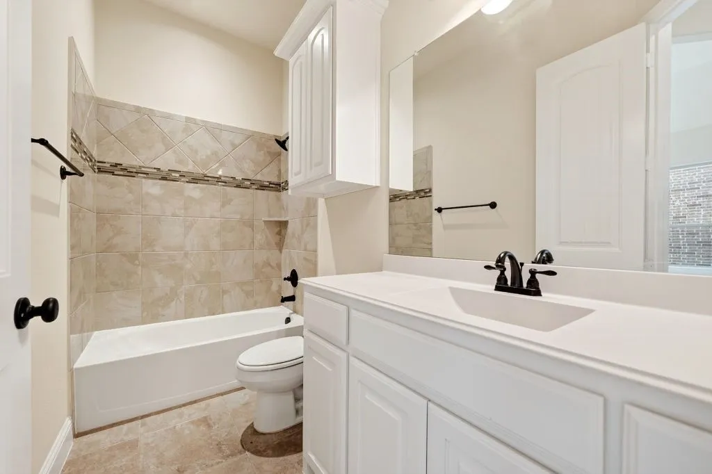 Single Family Residence For Sale in Rockwall County , 808 Knox Drive, Rockwall, Texas 75087, 3 Bedroom, 2 Bathroom, 2 Garage spaces, 2,355 Sqft, built in 2017, mls#21368081, Real Estate Agent in Rockwall, Homes For Sale in Rockwall county, Homes For Sale in Rockwall, Realtor in Rockwall Texas, Real Estate Brokerage Independent Realty Texas, Luminita Cordes Realtor
