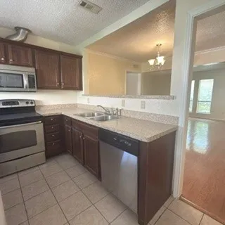 Condominium For Rent in Dallas County , 5084 Matilda Street 219, Dallas, Texas 75206, 2 Bedroom, 2 Bathroom, Garage spaces, 1,038 Sqft, built in 1969, mls#21351444, Real Estate Agent in Dallas, Homes For Rent in Dallas county, Homes For Rent in Dallas, Realtor in Dallas Texas, Real Estate Brokerage Independent Realty Texas, Luminita Cordes Realtor