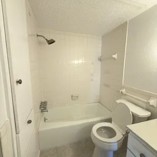 Condominium For Rent in Dallas County , 5084 Matilda Street 219, Dallas, Texas 75206, 2 Bedroom, 2 Bathroom, Garage spaces, 1,038 Sqft, built in 1969, mls#21351444, Real Estate Agent in Dallas, Homes For Rent in Dallas county, Homes For Rent in Dallas, Realtor in Dallas Texas, Real Estate Brokerage Independent Realty Texas, Luminita Cordes Realtor