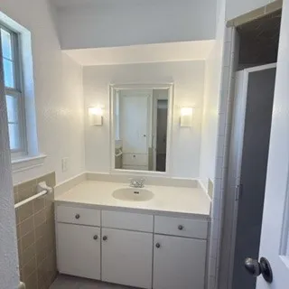 Condominium For Rent in Dallas County , 5084 Matilda Street 219, Dallas, Texas 75206, 2 Bedroom, 2 Bathroom, Garage spaces, 1,038 Sqft, built in 1969, mls#21351444, Real Estate Agent in Dallas, Homes For Rent in Dallas county, Homes For Rent in Dallas, Realtor in Dallas Texas, Real Estate Brokerage Independent Realty Texas, Luminita Cordes Realtor