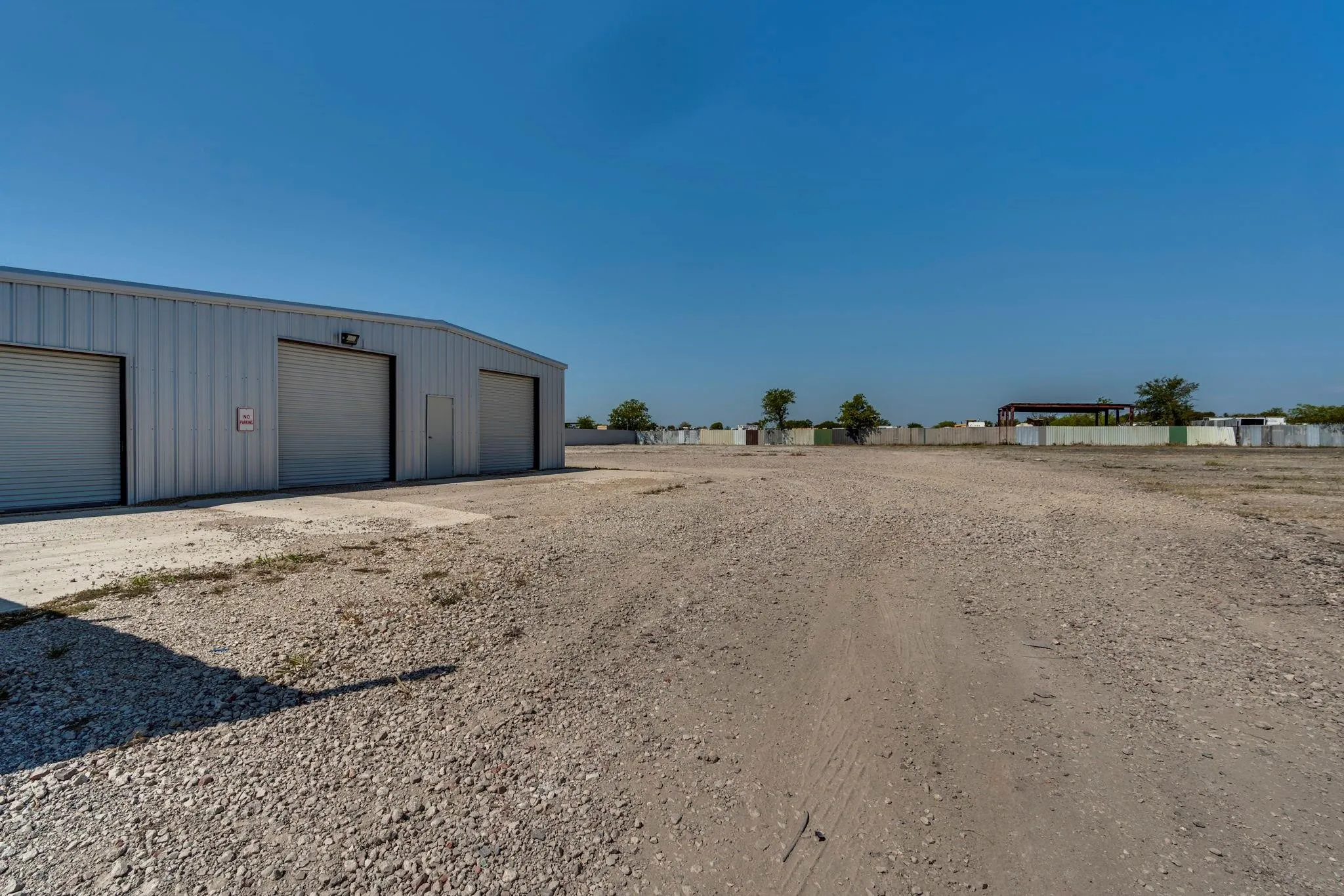 Improved Land For Sale in Ellis County , 3026 S Highway 77, Waxahachie, Texas 75165, 0, 0, Garage spaces, 0 Sqft, built in 2006, Price $2,950,000, mls#21368296, Real Estate Agent in Waxahachie, Homes For Sale in Ellis county, Homes For Sale in Waxahachie, Realtor in Waxahachie Texas, Real Estate Brokerage Independent Realty Texas, Luminita Cordes Realtor