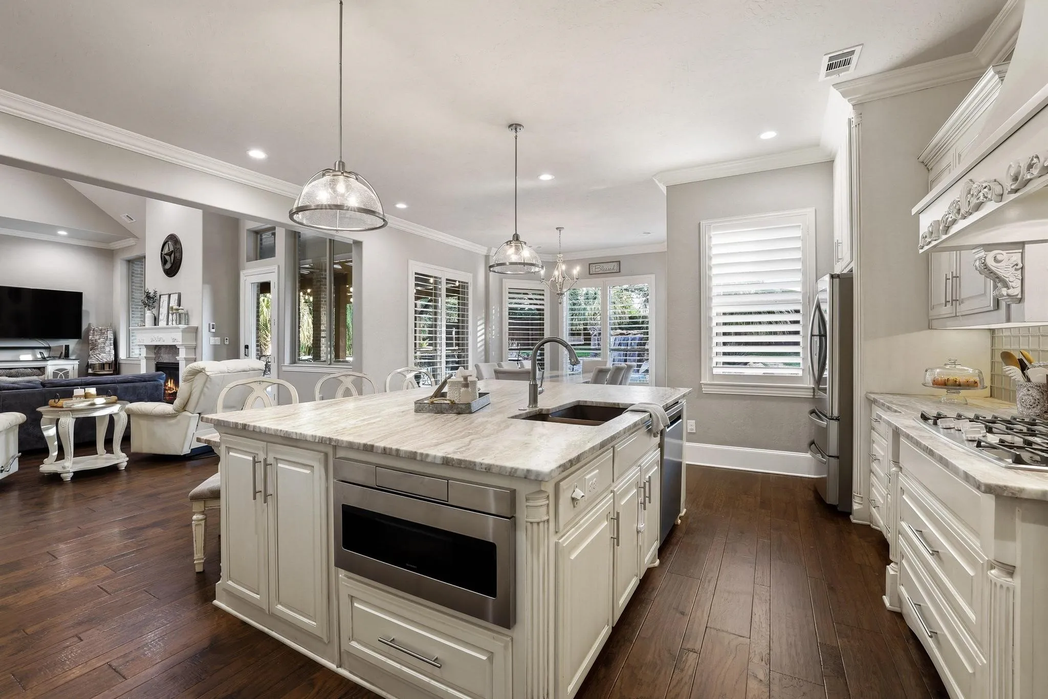 Single Family Residence For Sale in Grayson County , 1702 Verdi Lane, Sherman, Texas 75090, 3 Bedroom, 5 Bathroom, 3 Garage spaces, 3,905 Sqft, built in 2017, mls#21368227, Real Estate Agent in Sherman, Homes For Sale in Grayson county, Homes For Sale in Sherman, Realtor in Sherman Texas, Real Estate Brokerage Independent Realty Texas, Luminita Cordes Realtor